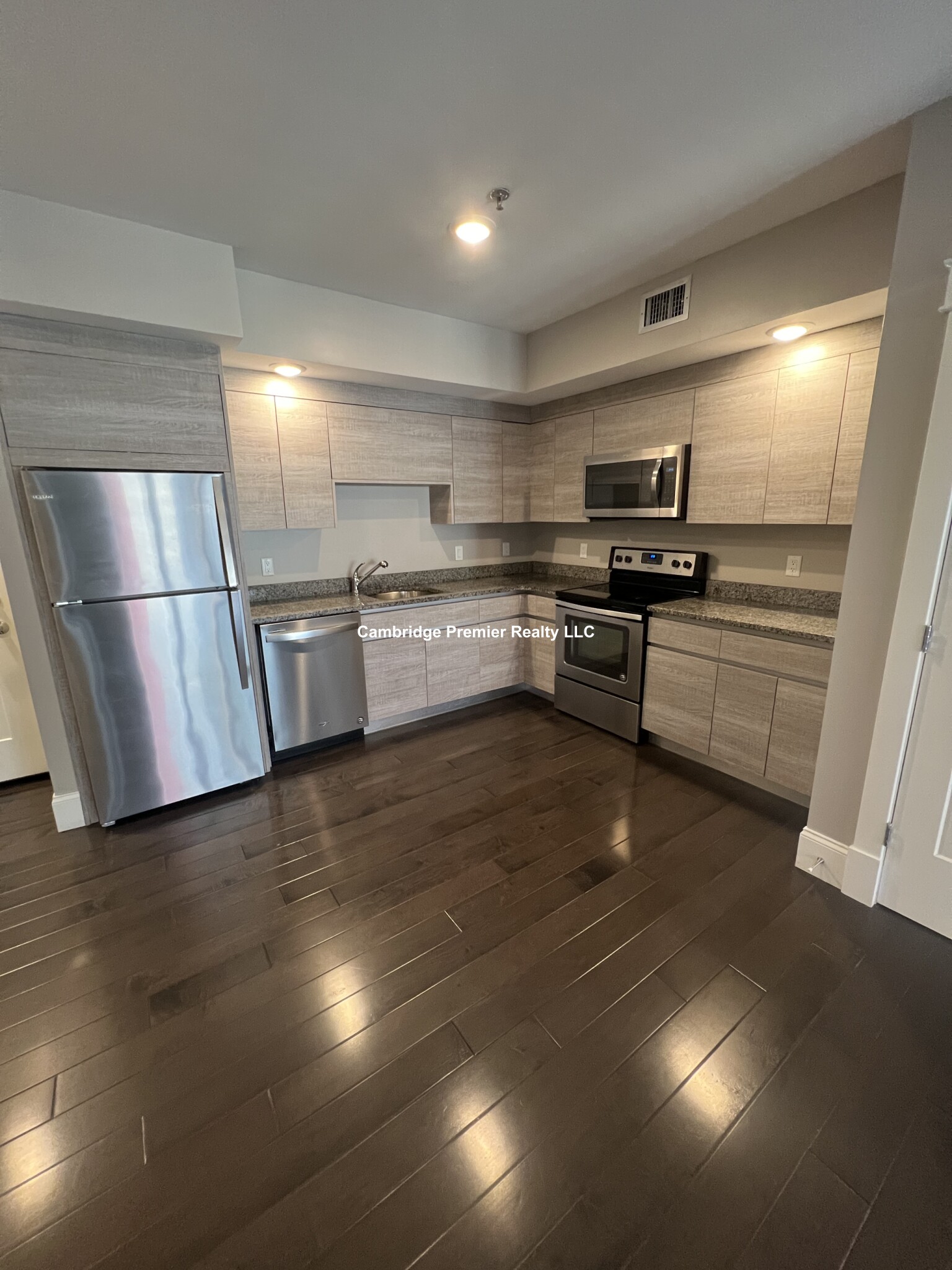 60 Howard St, Watertown Square