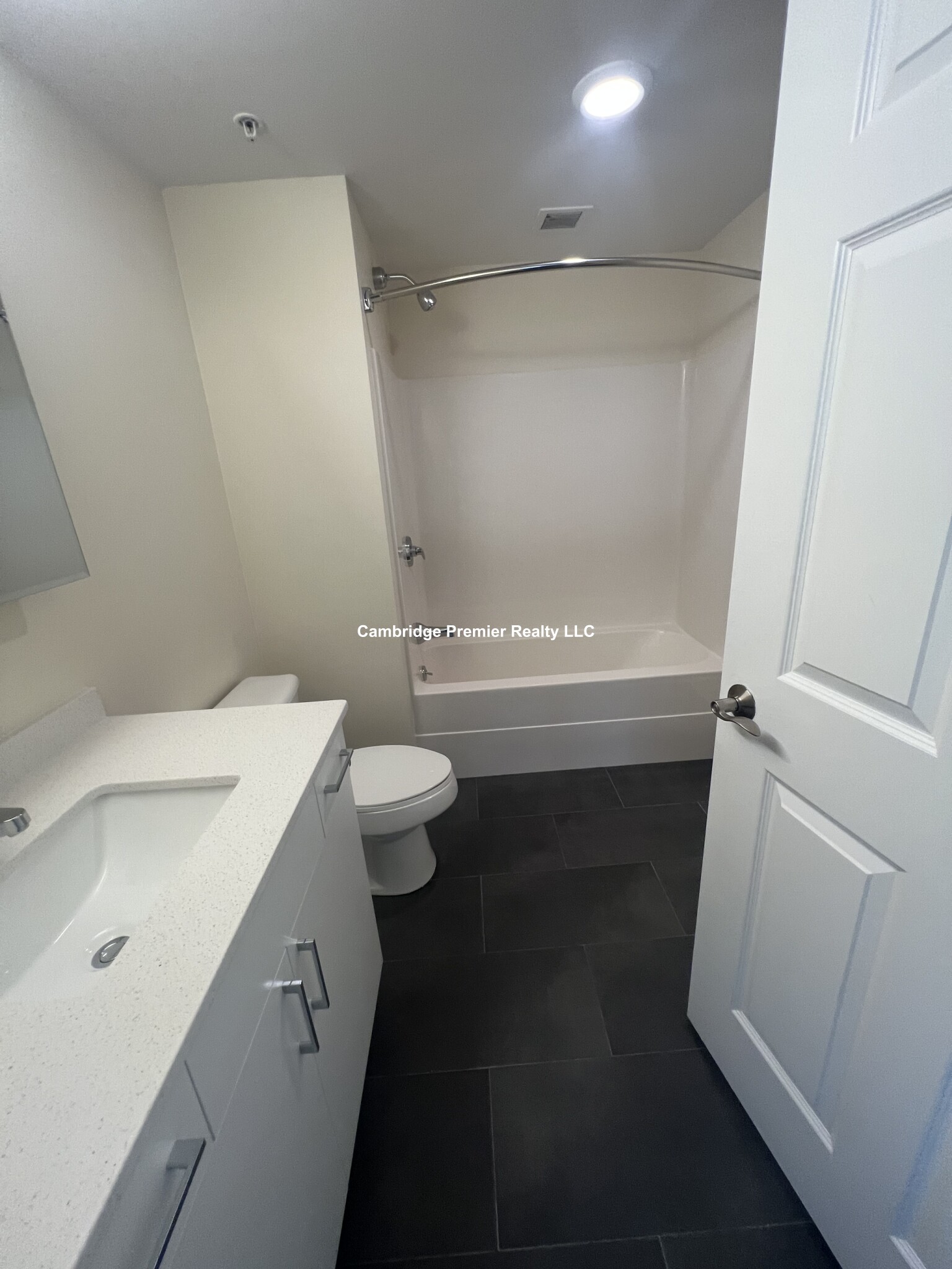 70 Hope Ave, Cedarwood