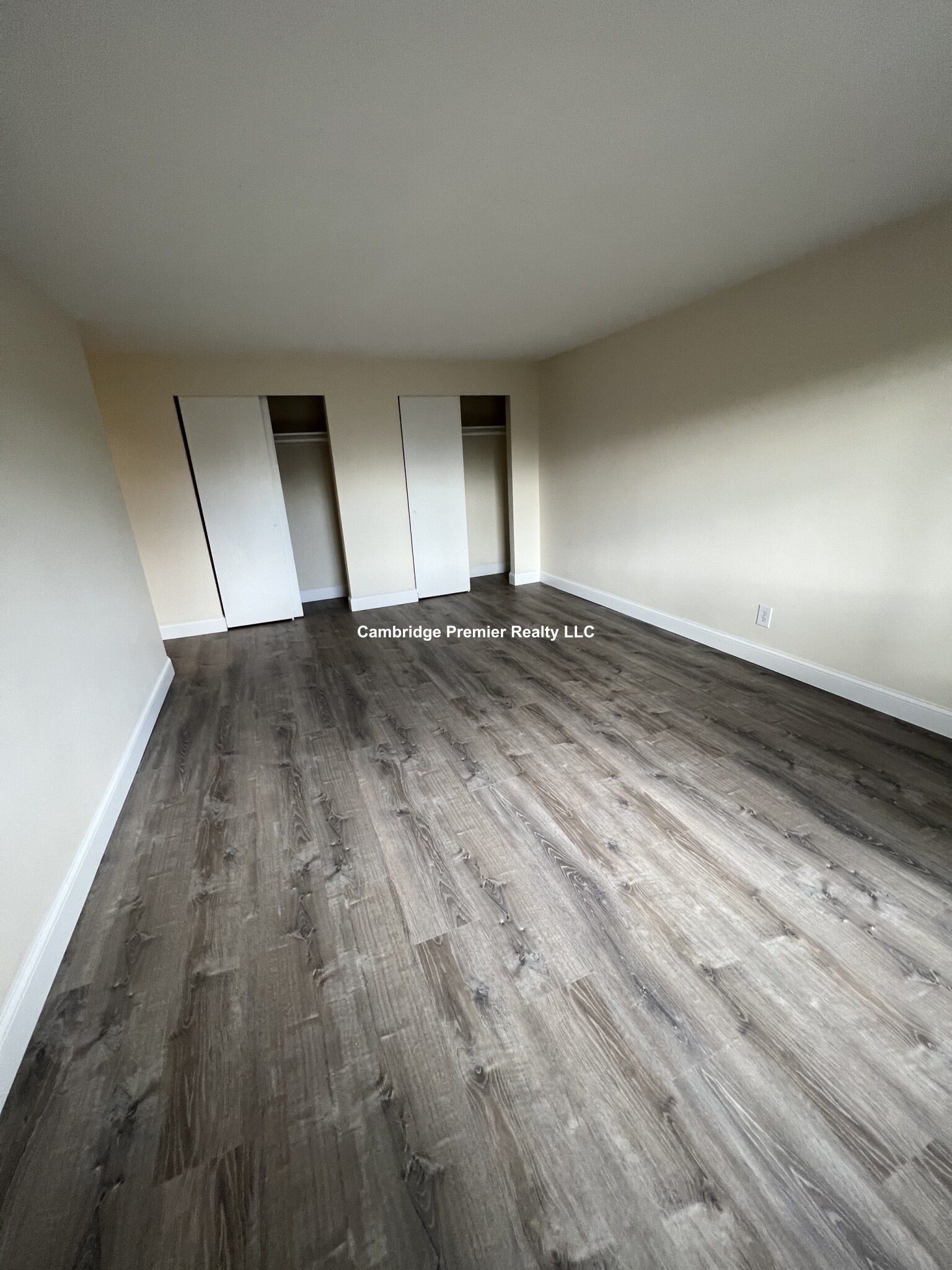 16 Whites Ave, West End (Watertown)