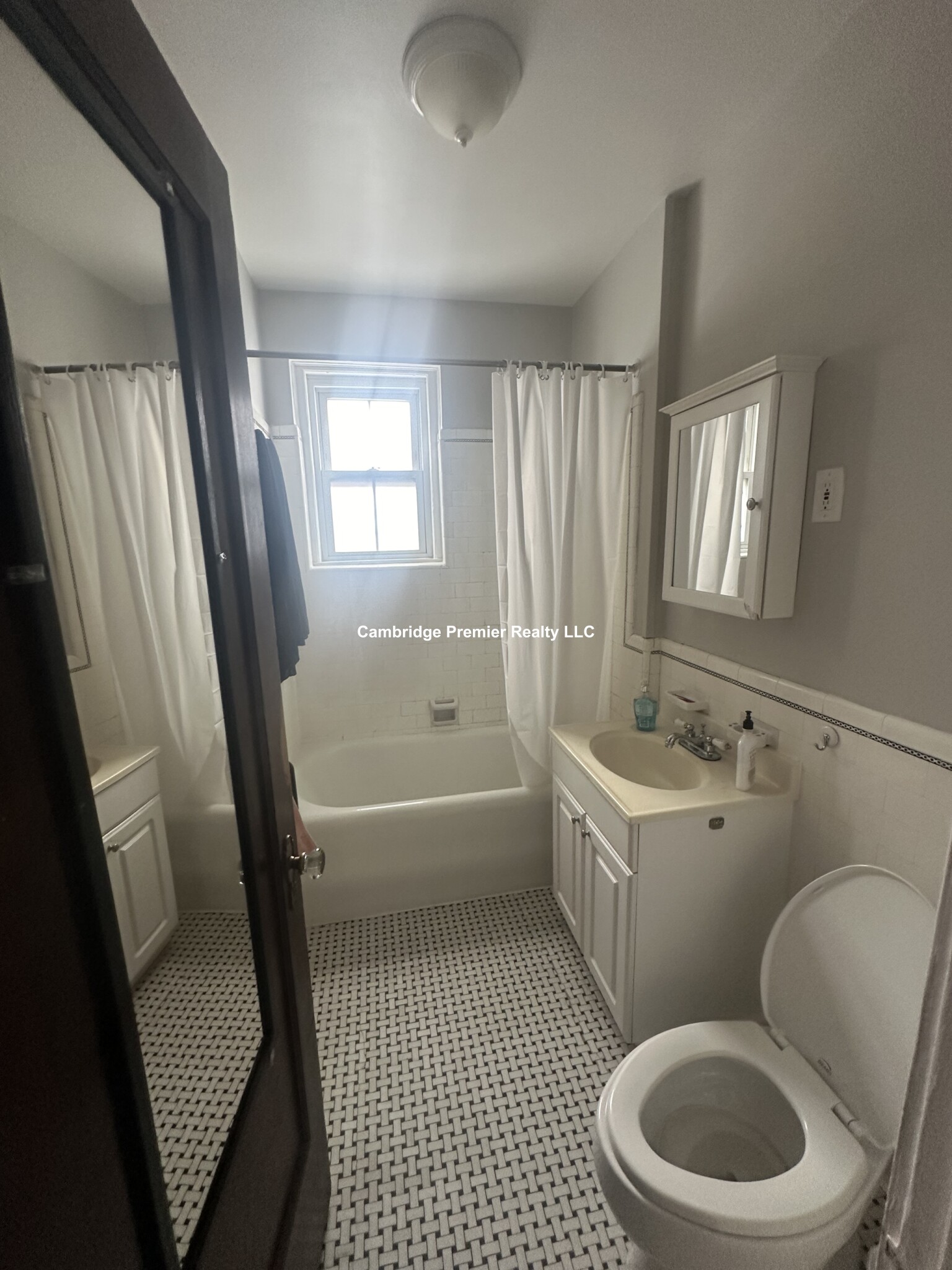 119 College Ave, Davis Square