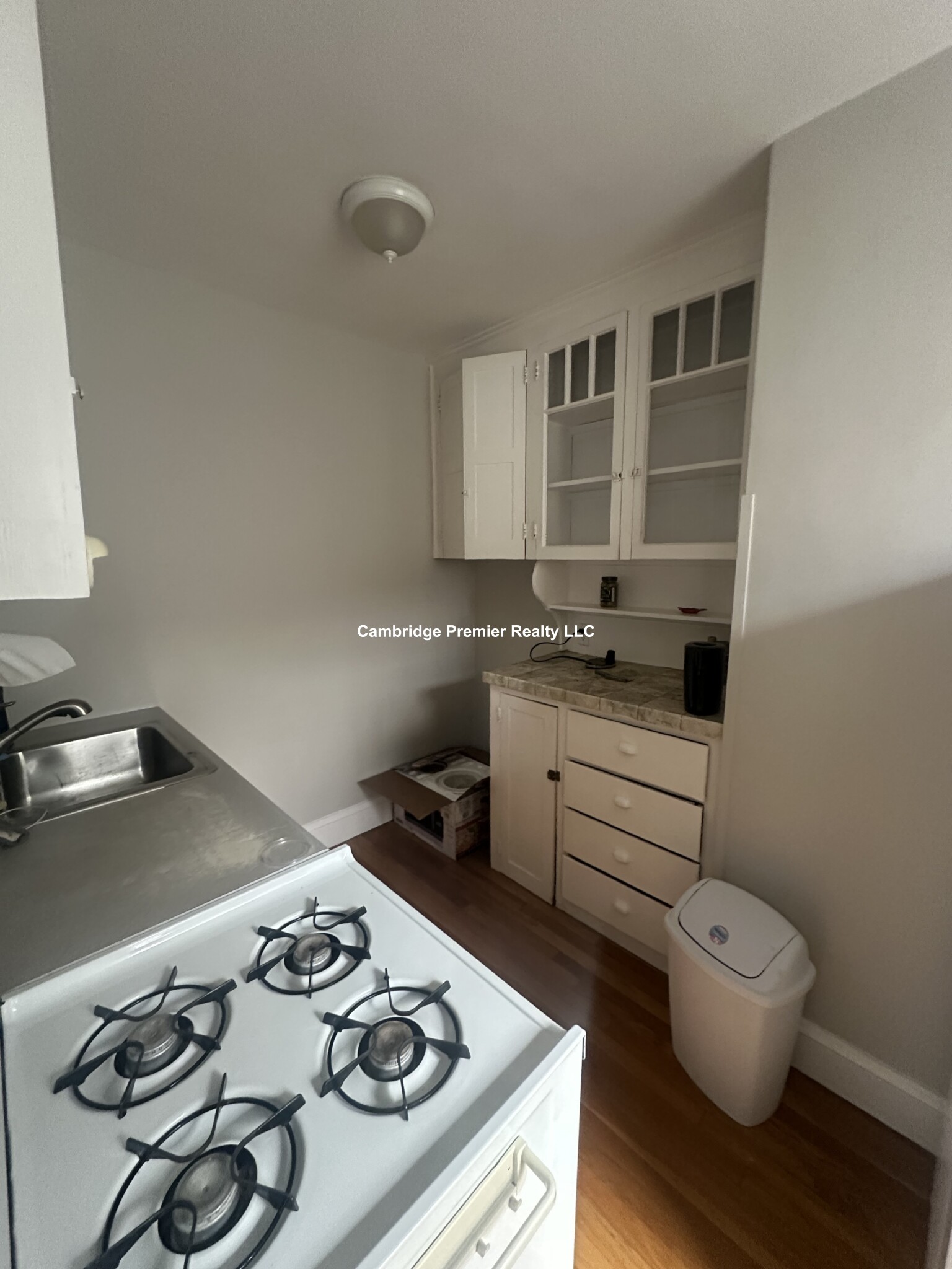 119 College Ave, Davis Square