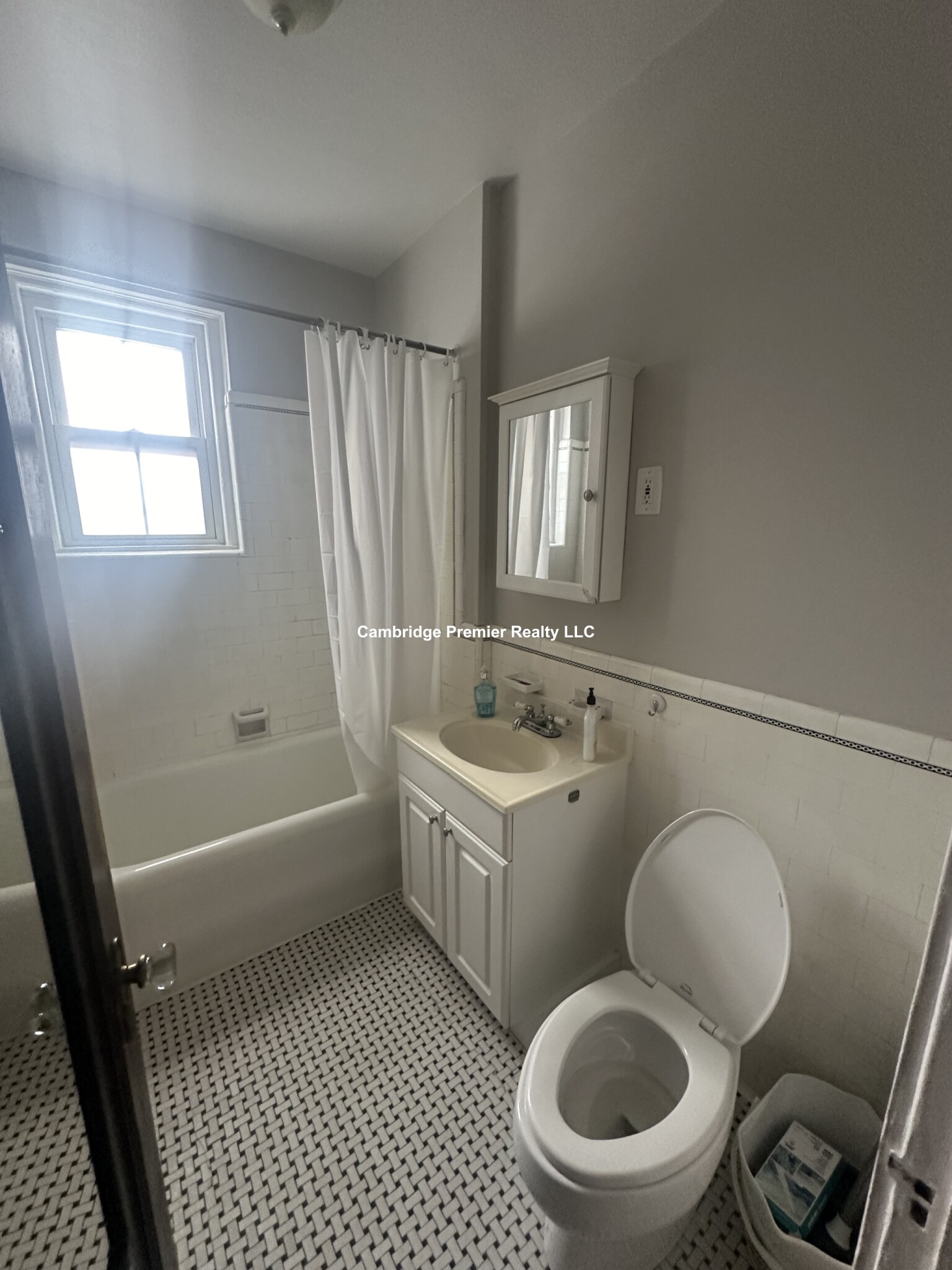 119 College Ave, Davis Square