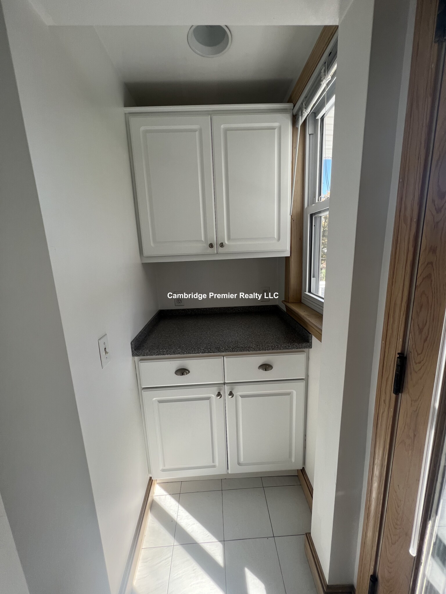 82 Park Ave, Strawberry Hill