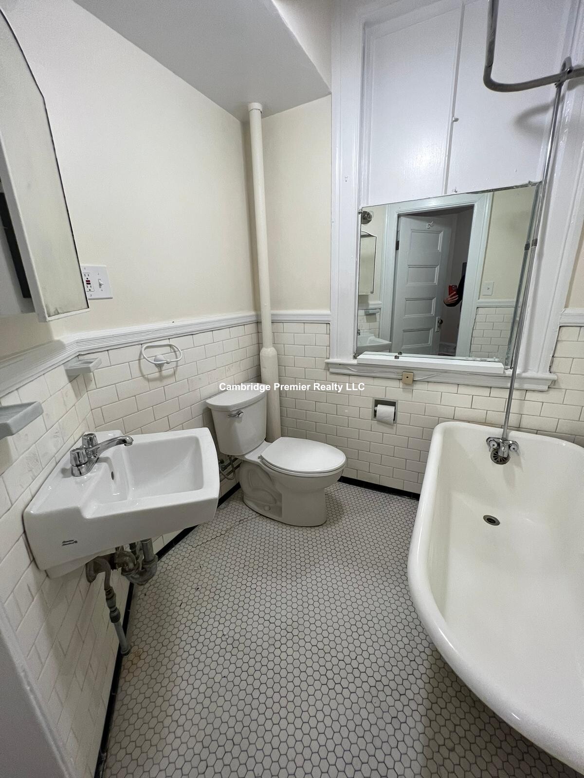 885 Massachusetts Ave, Central Square