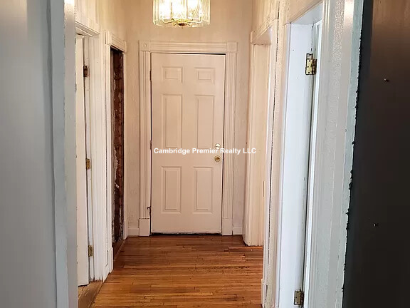 472 Medford St, Davis Square