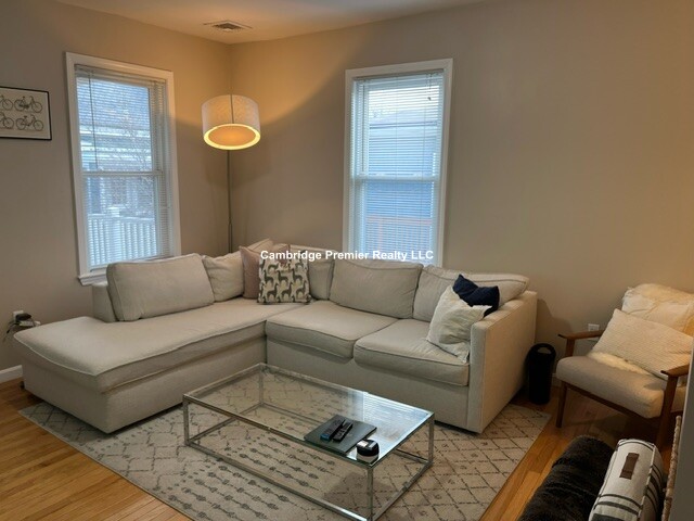 7 Church St, Inman Square