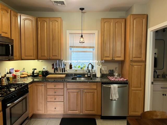 7 Church St, Inman Square