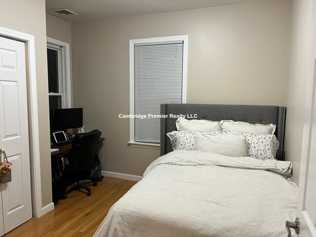 7 Church St, Inman Square