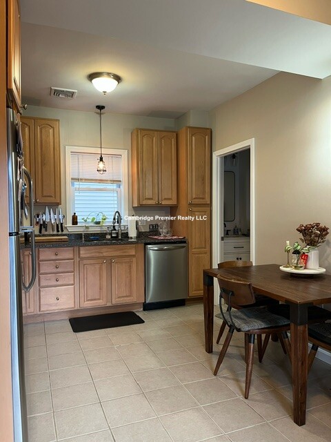 7 Church St, Inman Square