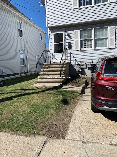 18 Florence St, East Somerville