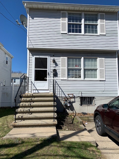 18 Florence St, East Somerville