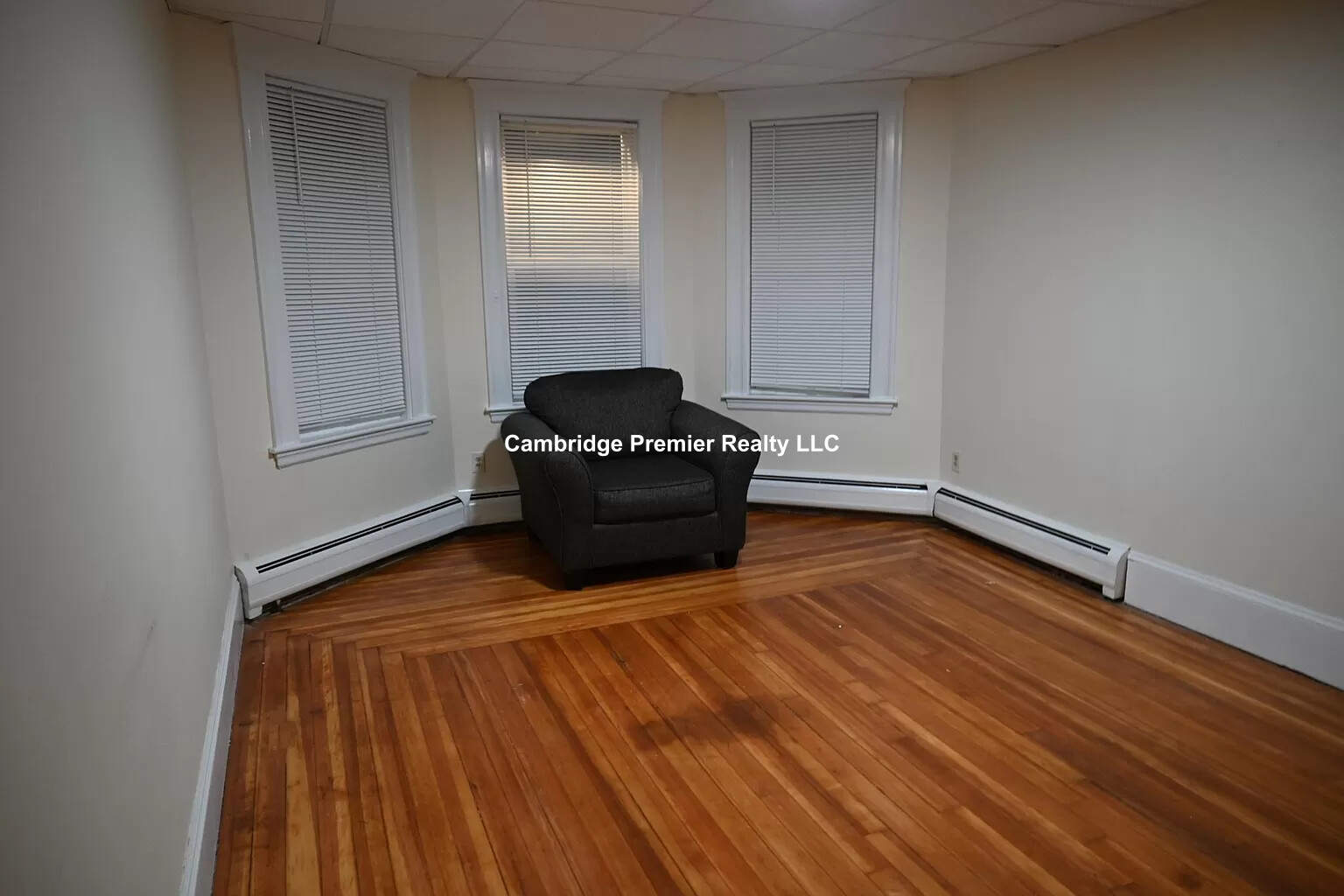 112 Thurston St, East Somerville