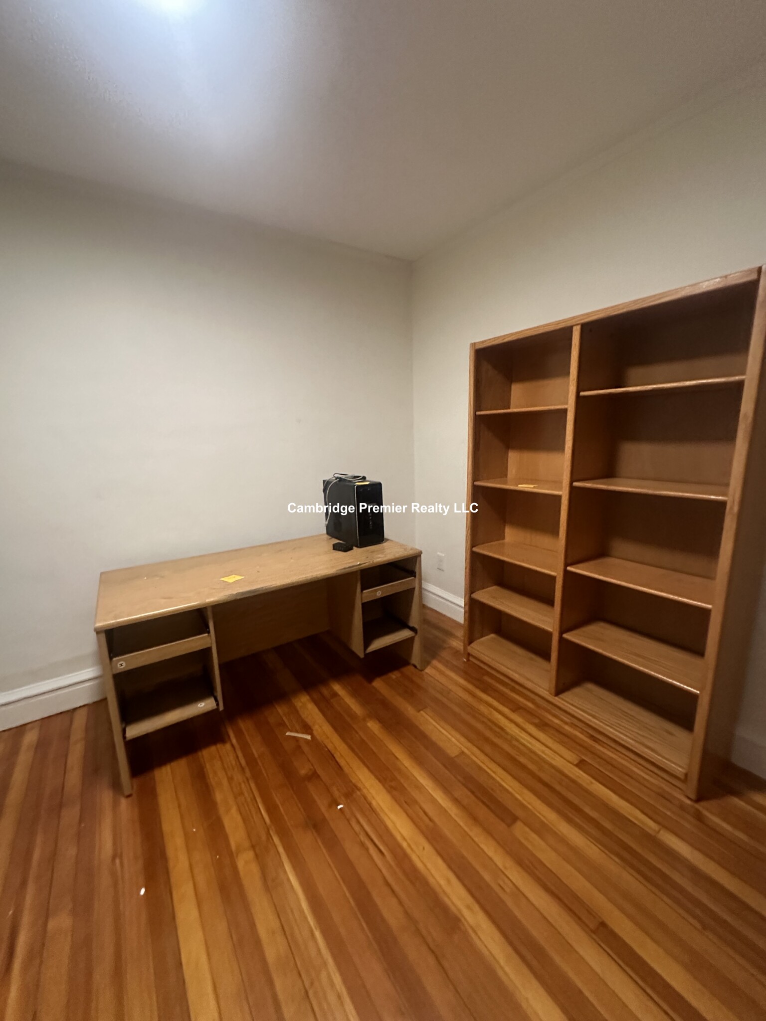 33 Concord Ave, Harvard Square