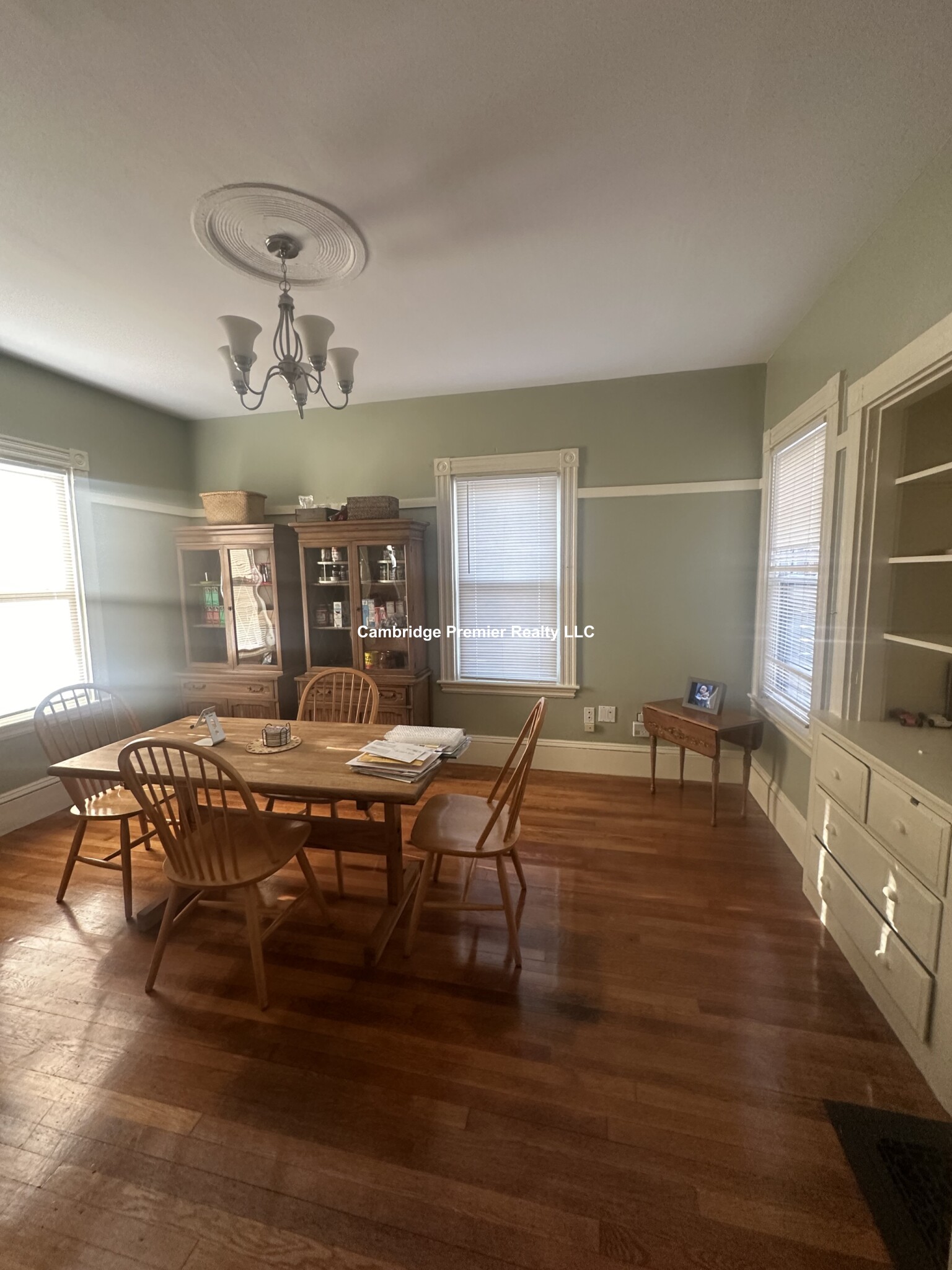 374 Highland Ave, Davis Square