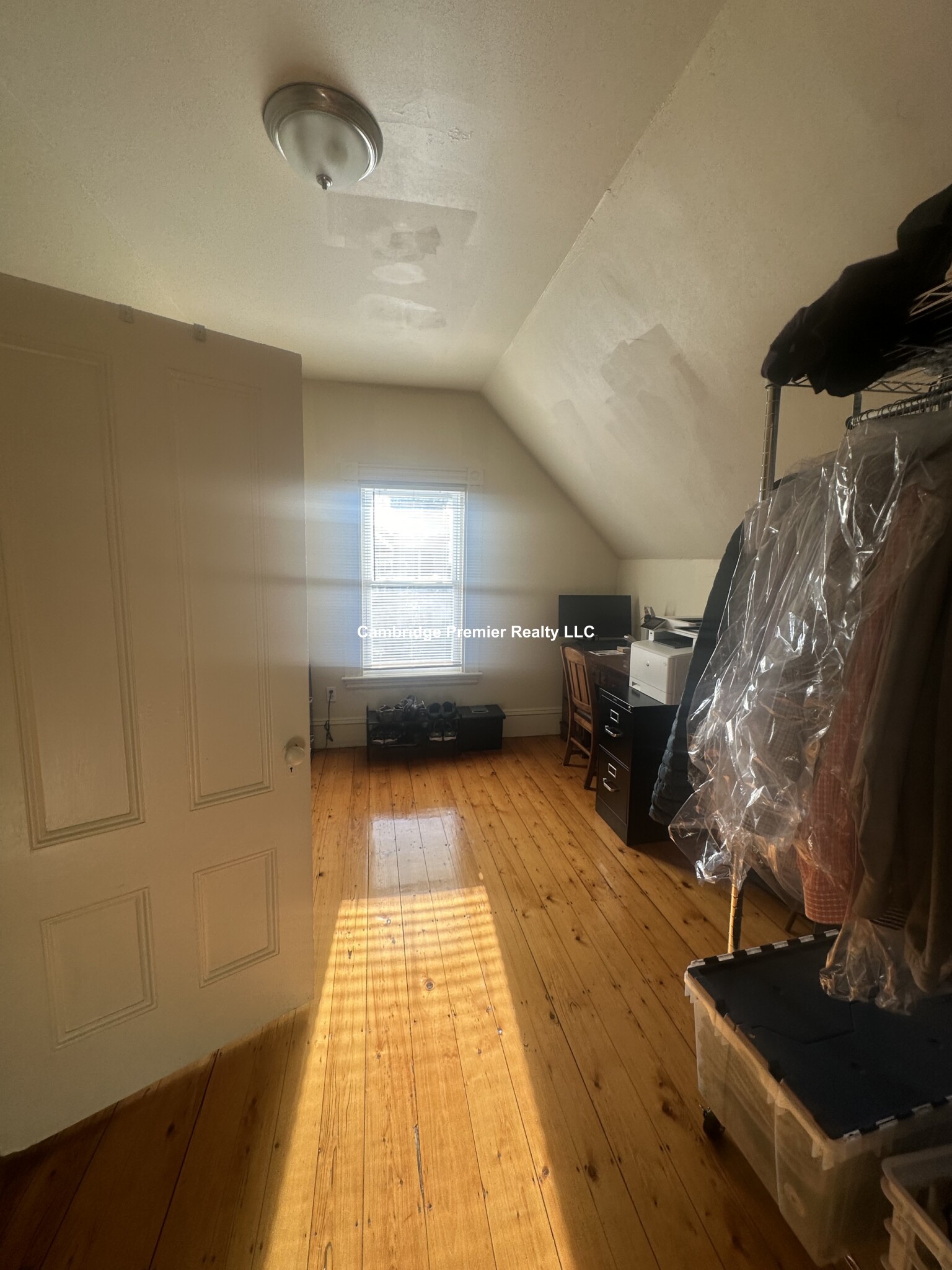 374 Highland Ave, Davis Square