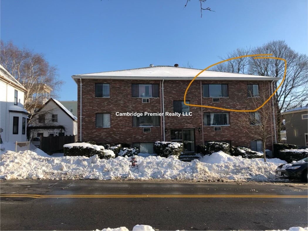 12 Cameron Ave, Teele Square