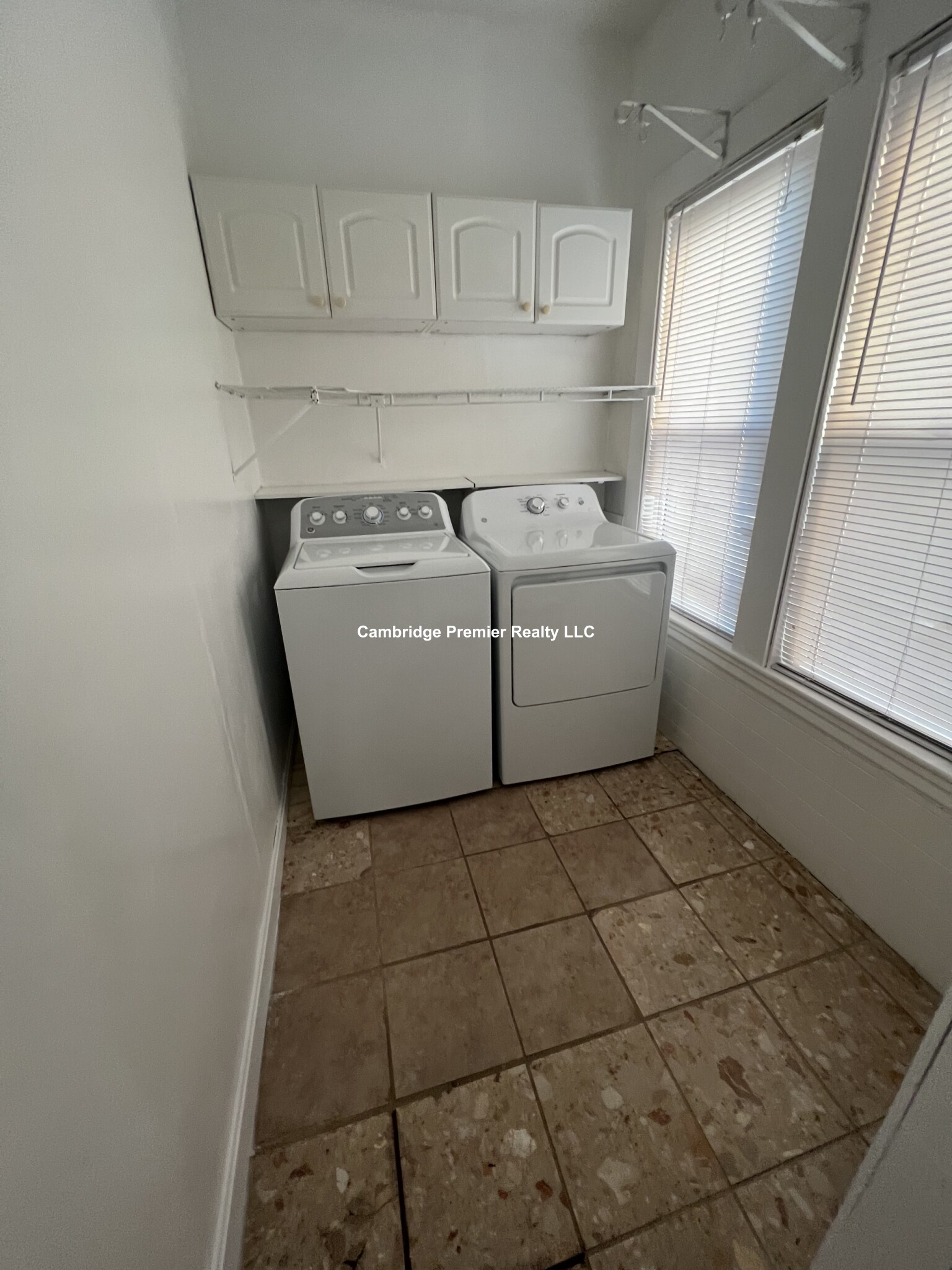 472 Medford St, Davis Square