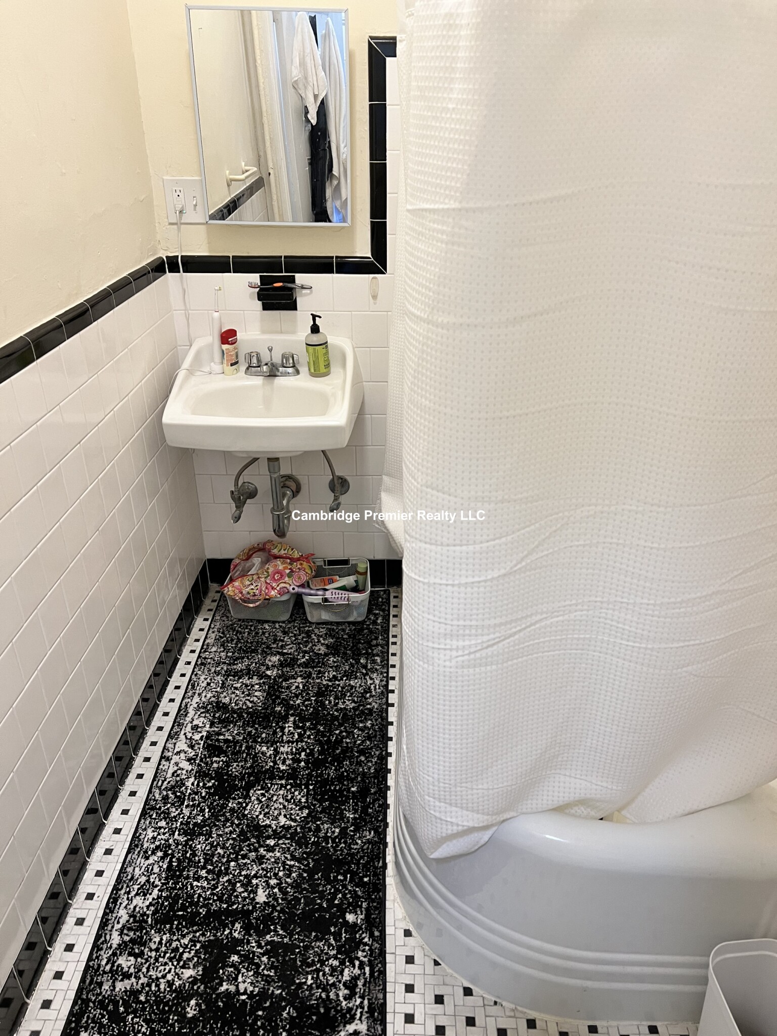 2 Ware St, Harvard Square