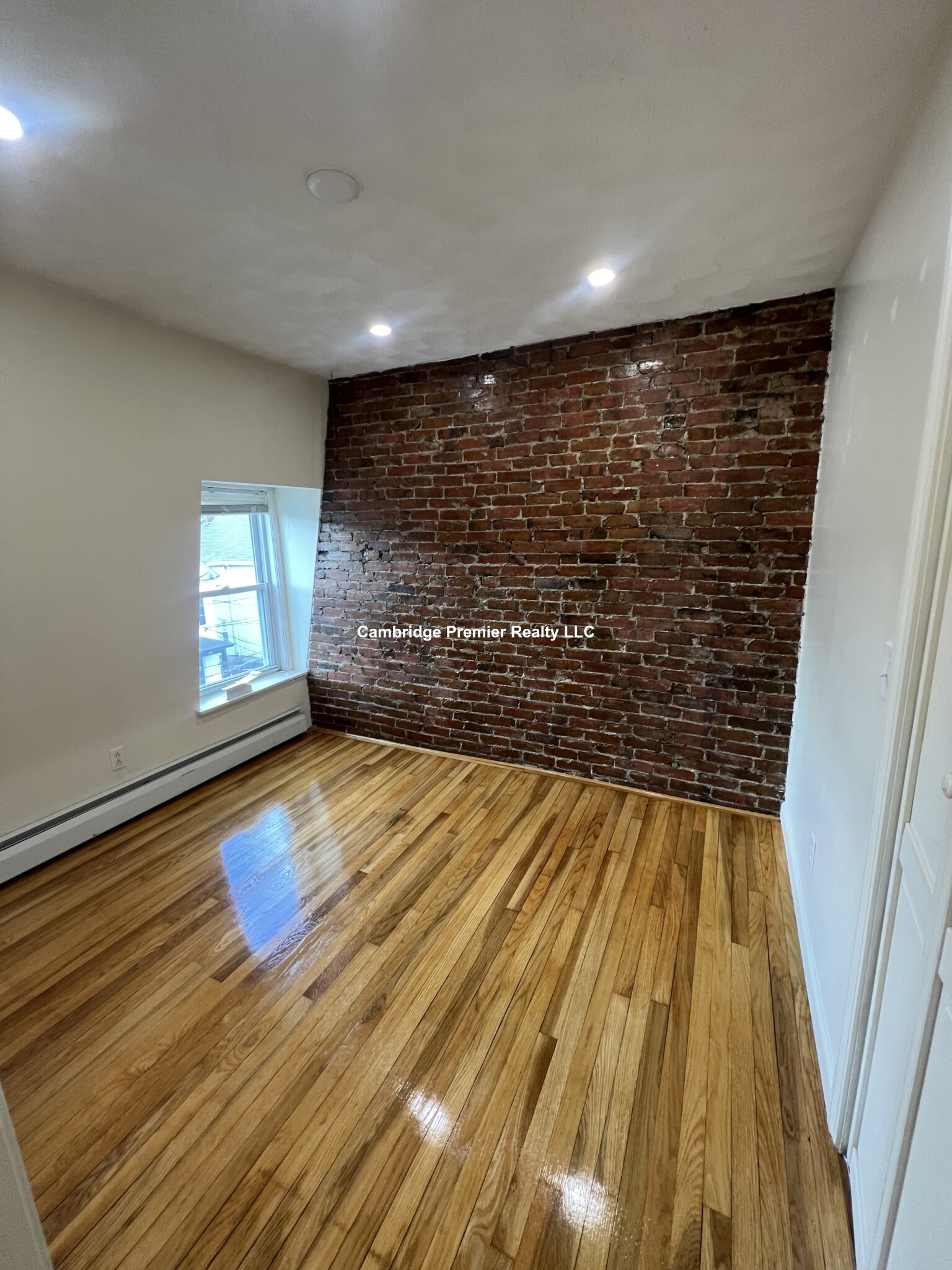 15 Howe St, Magoun Square