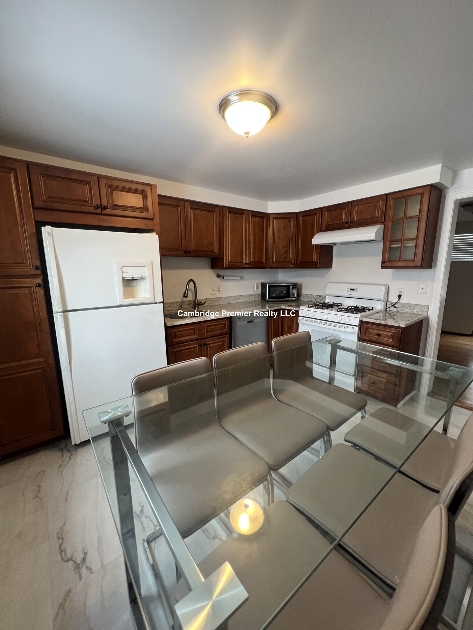 18 Florence St, East Somerville