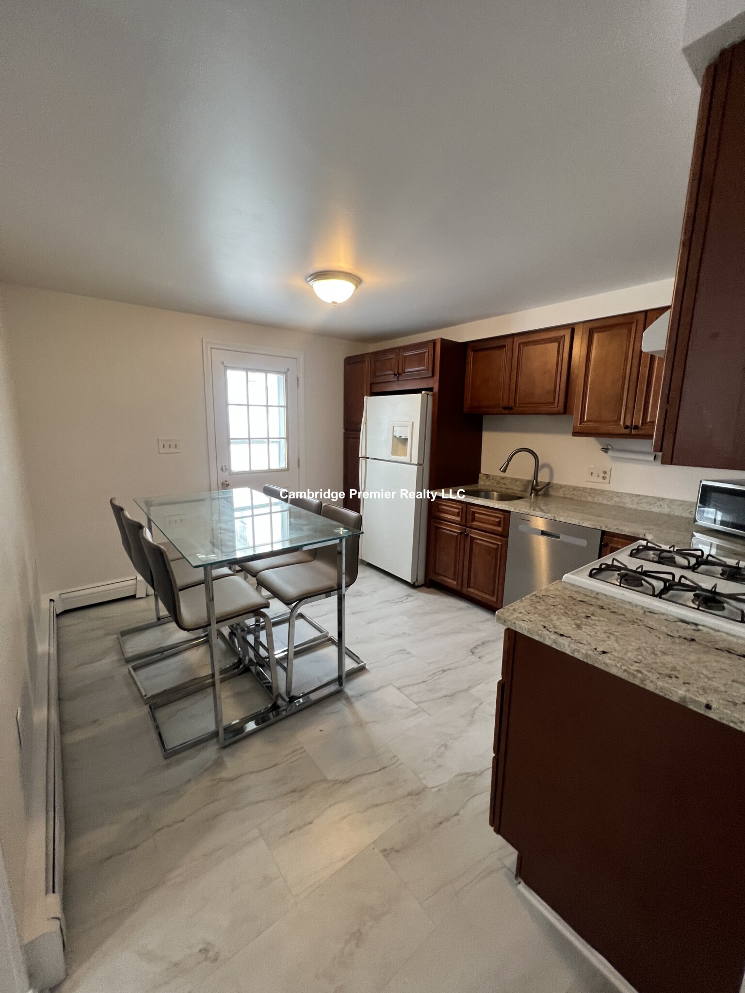 18 Florence St, East Somerville