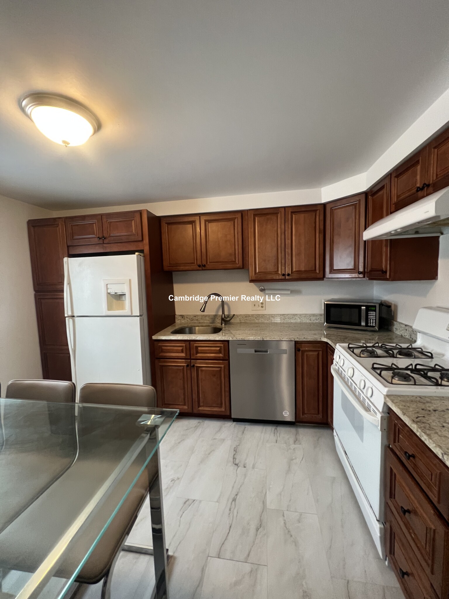 18 Florence St, East Somerville