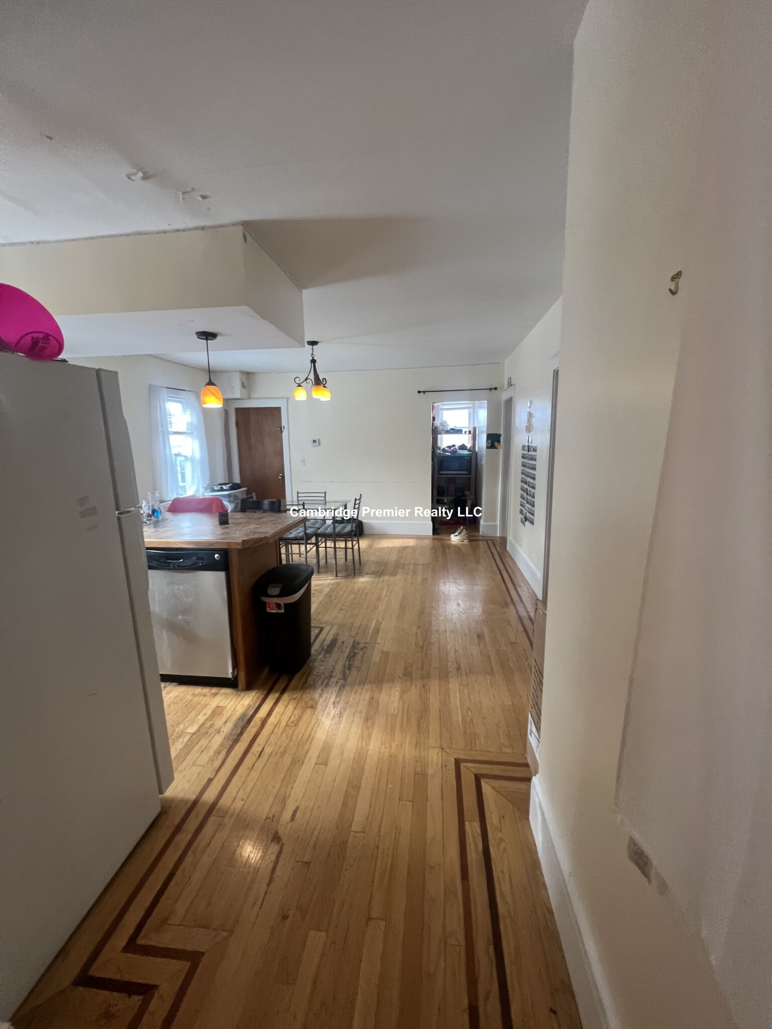 28 Cherry St, Davis Square