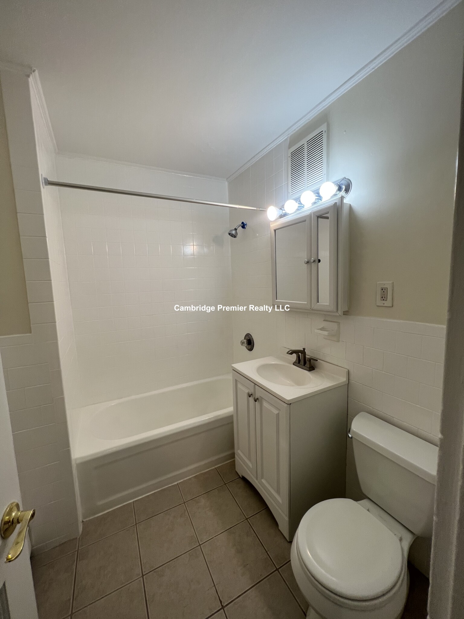 257 Beacon, Winter Hill