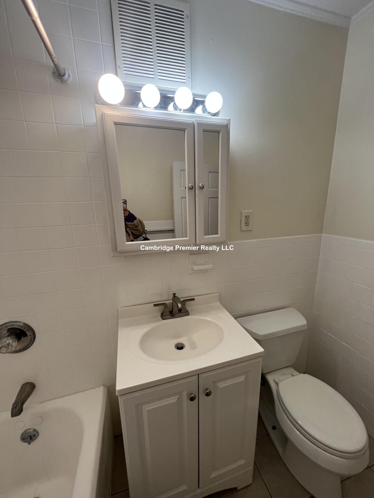 257 Beacon, Winter Hill