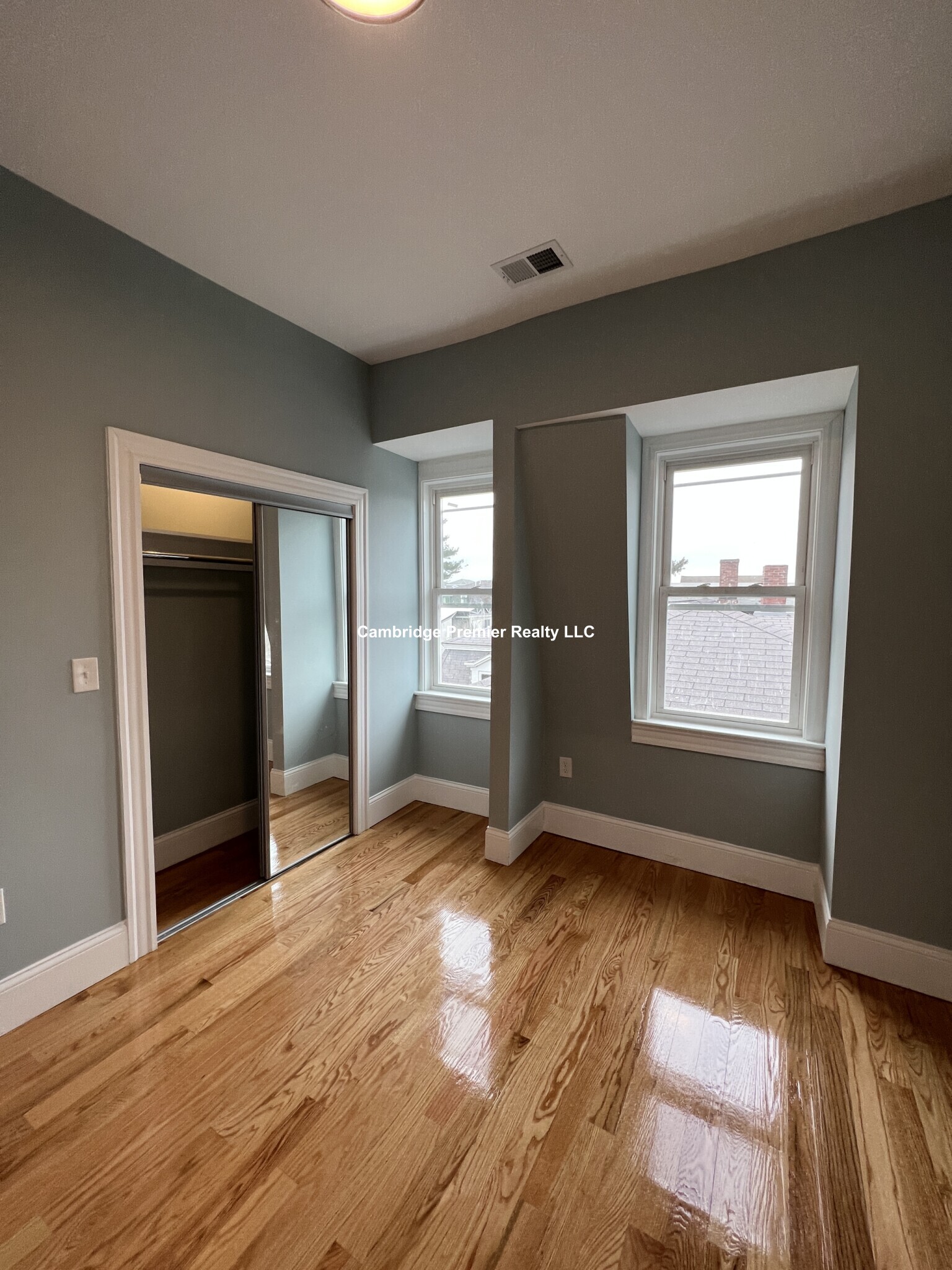 73 Pearl St, Davis Square