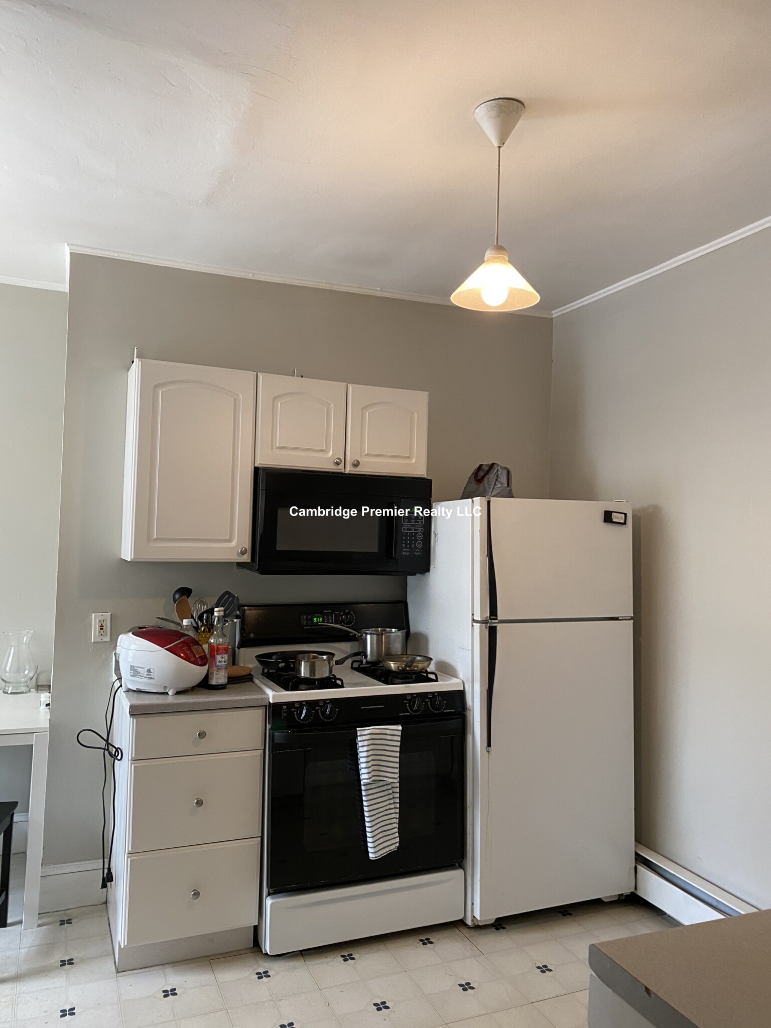 97 Moore St, Cambridgeport