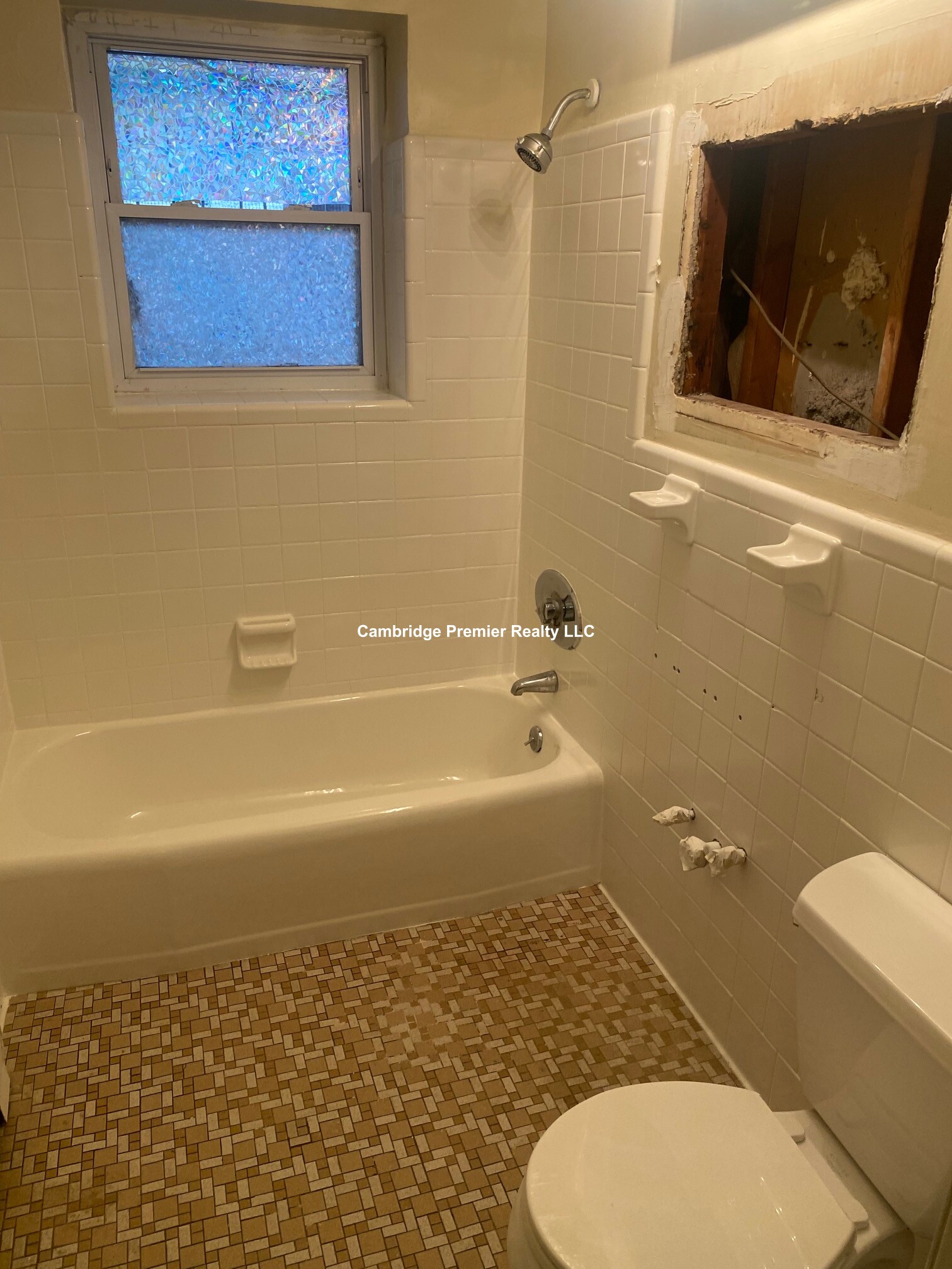 77 Porter St, Davis Square