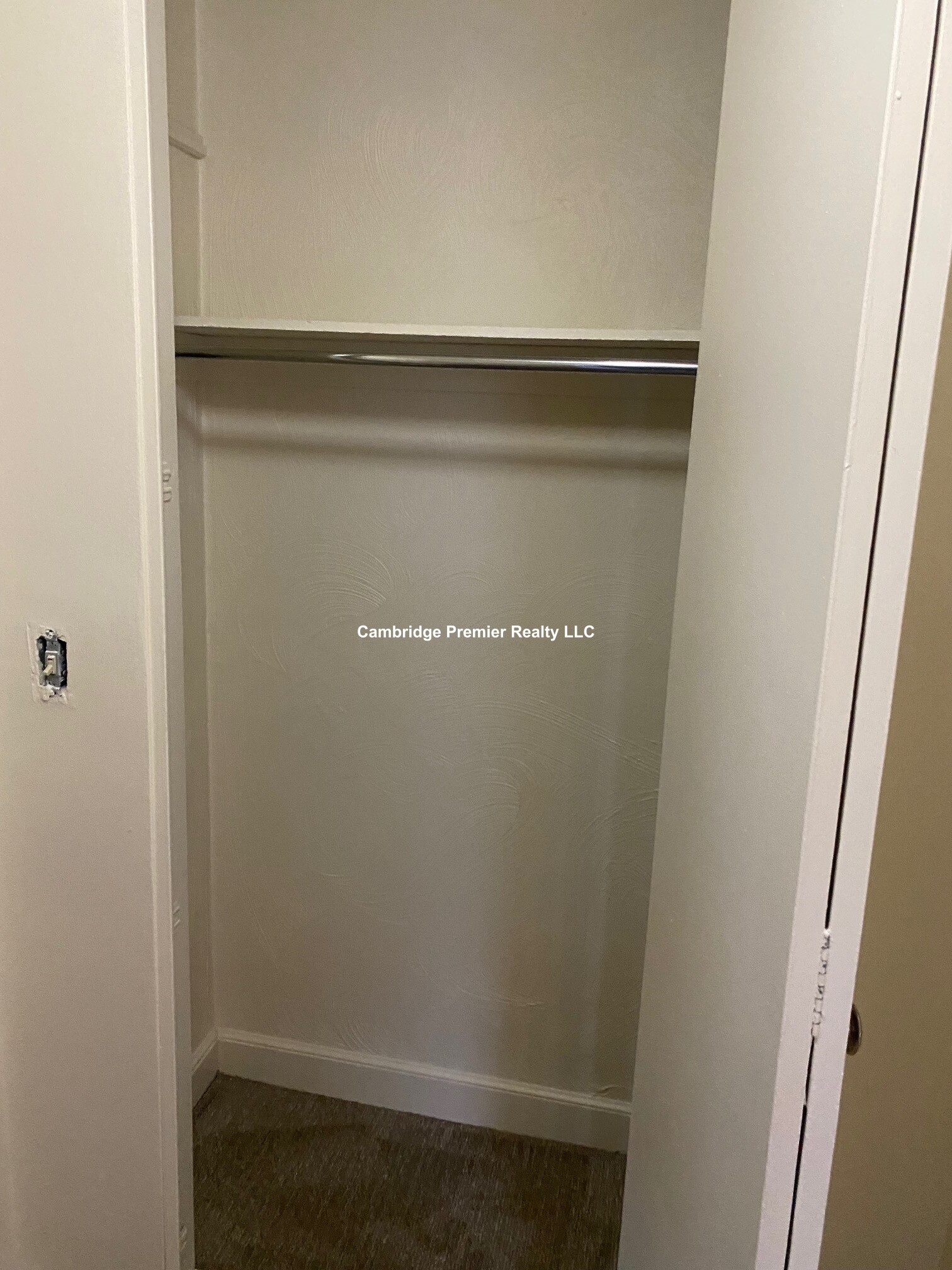 77 Porter St, Davis Square