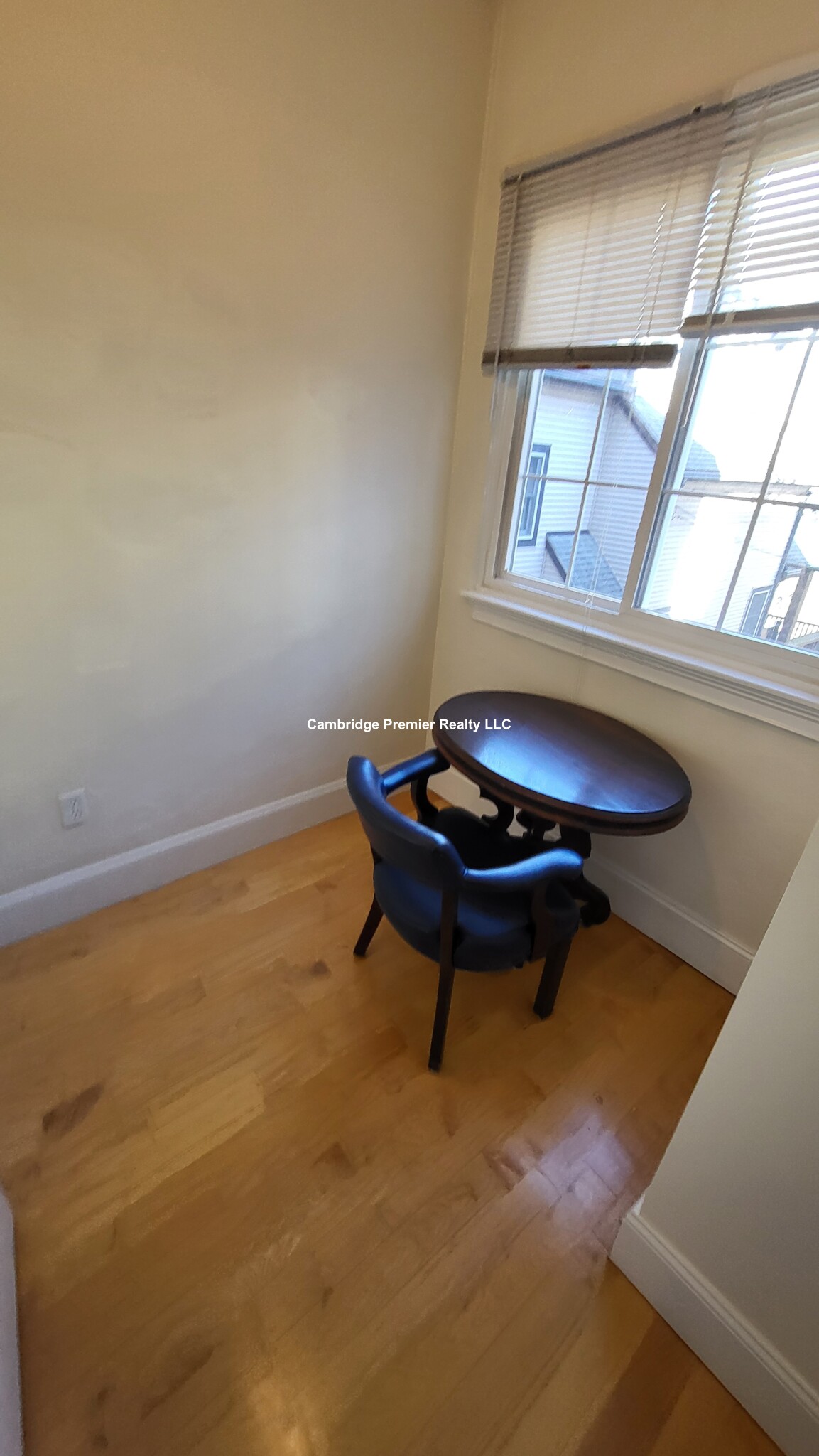 281 Harvard, Central Square