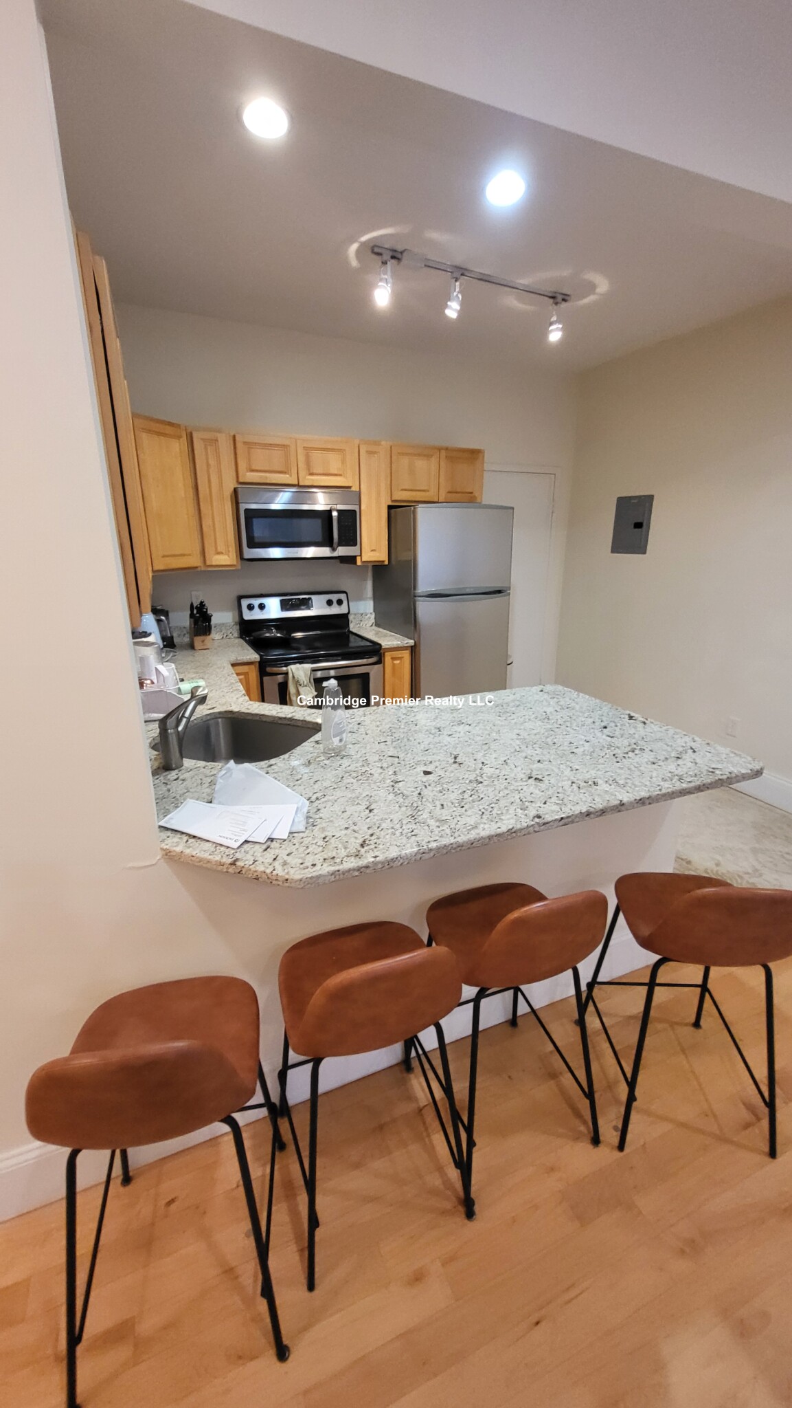 281 Harvard, Central Square