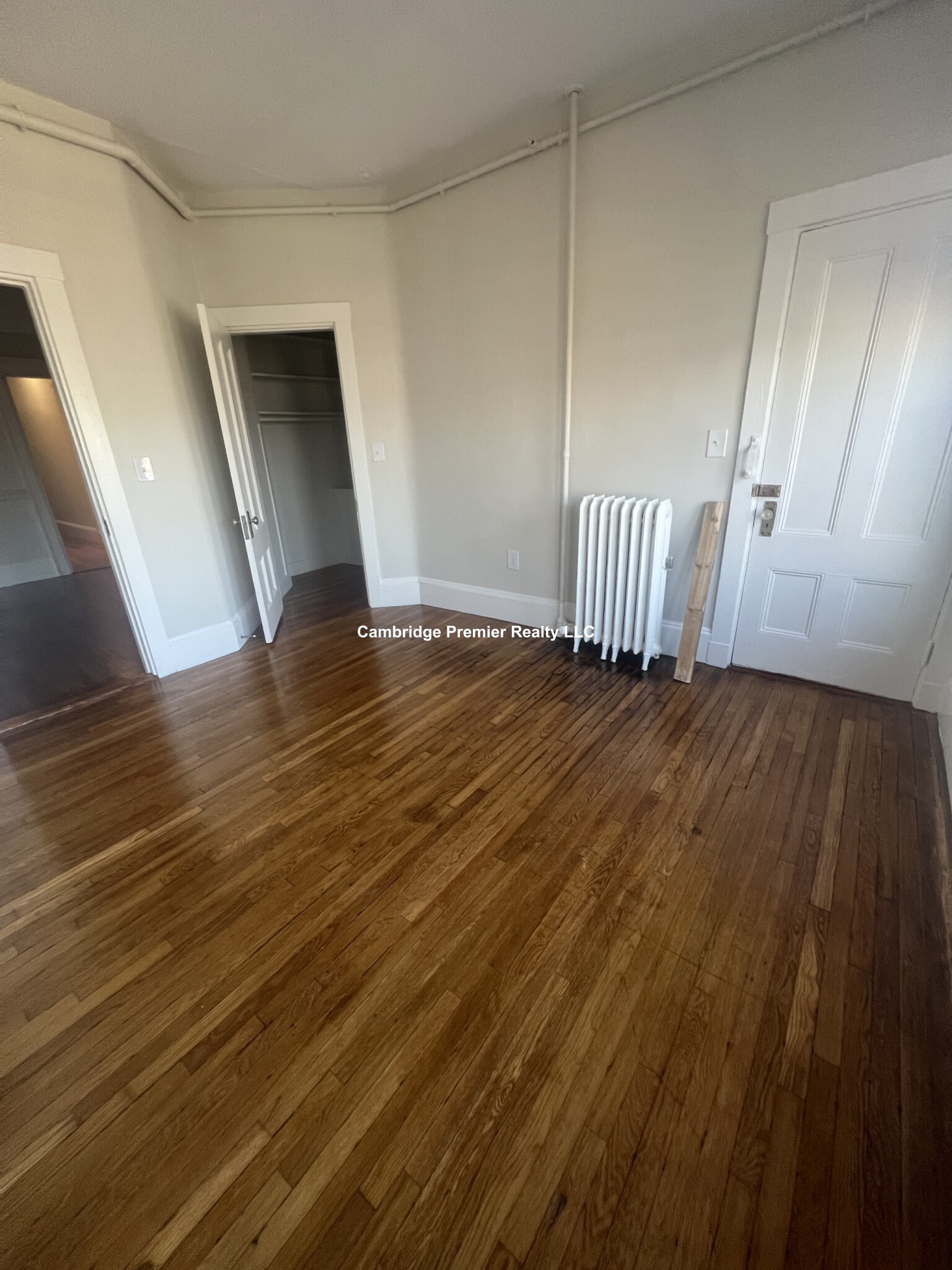 1039 Massachusetts Ave, Harvard Square