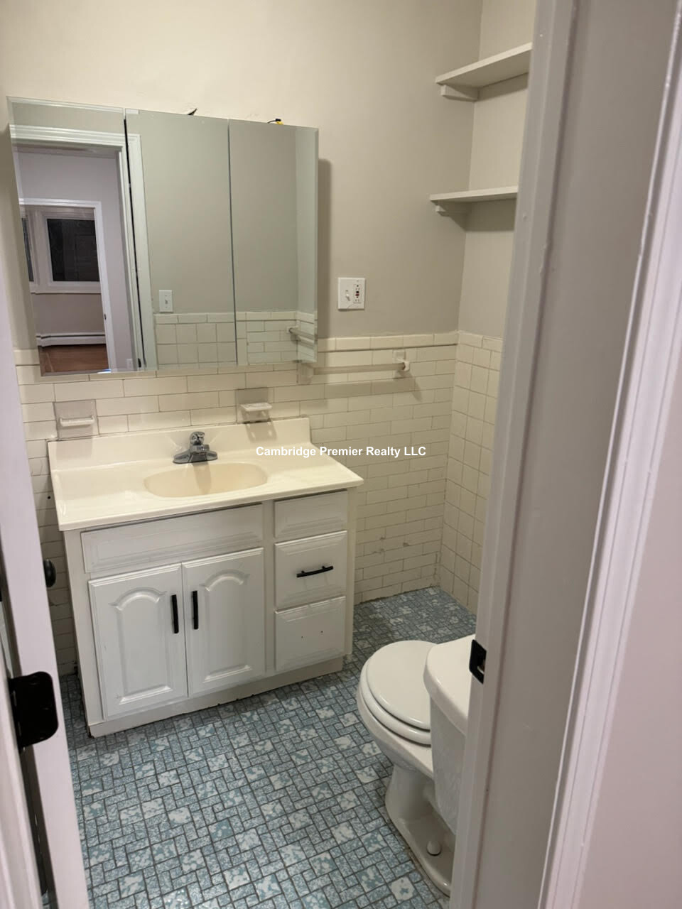 72 College Ave, Davis Square