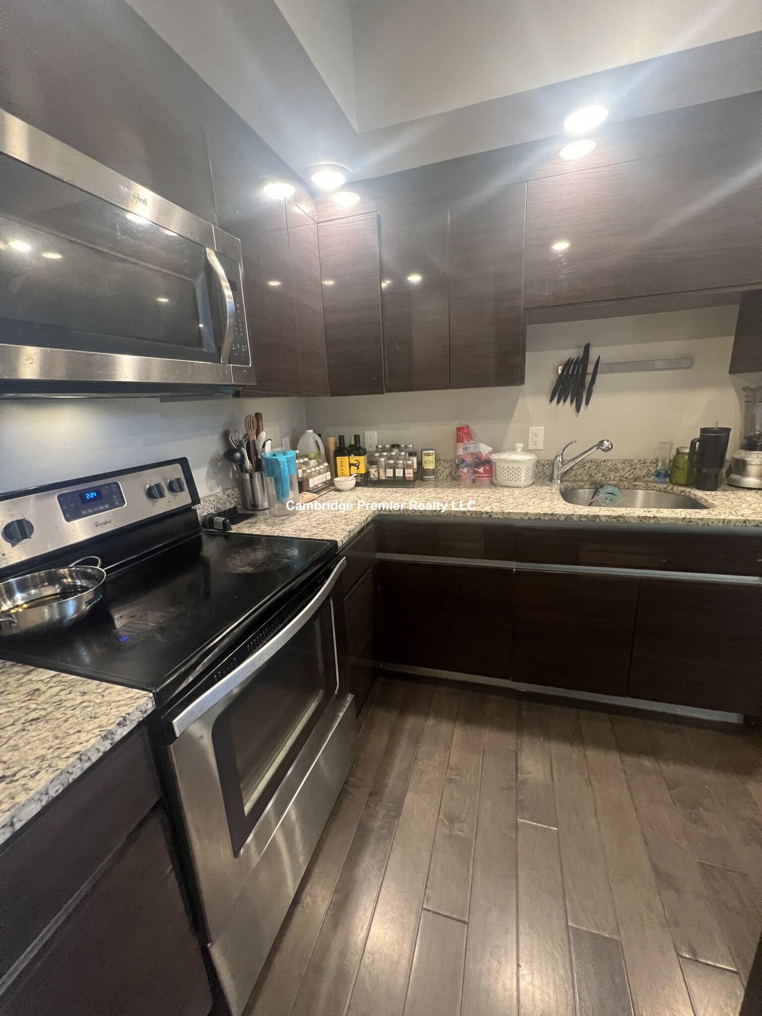 60 Howard St, Watertown Square