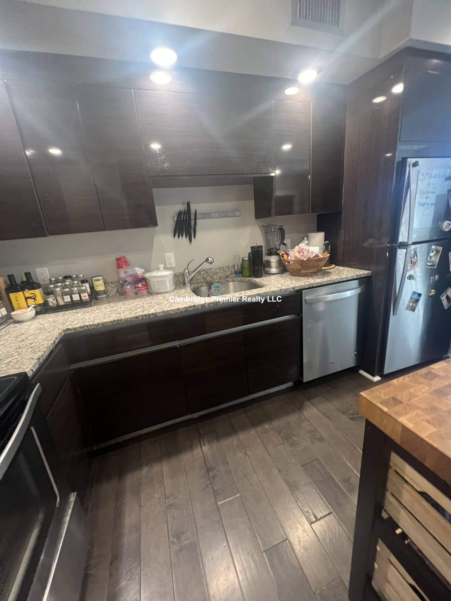 60 Howard St, Watertown Square