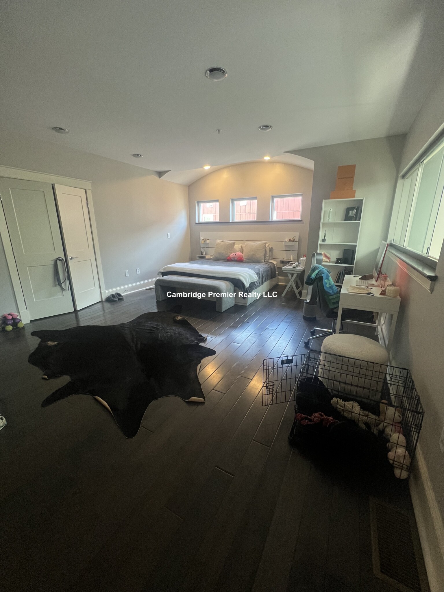 60 Howard St, Watertown Square