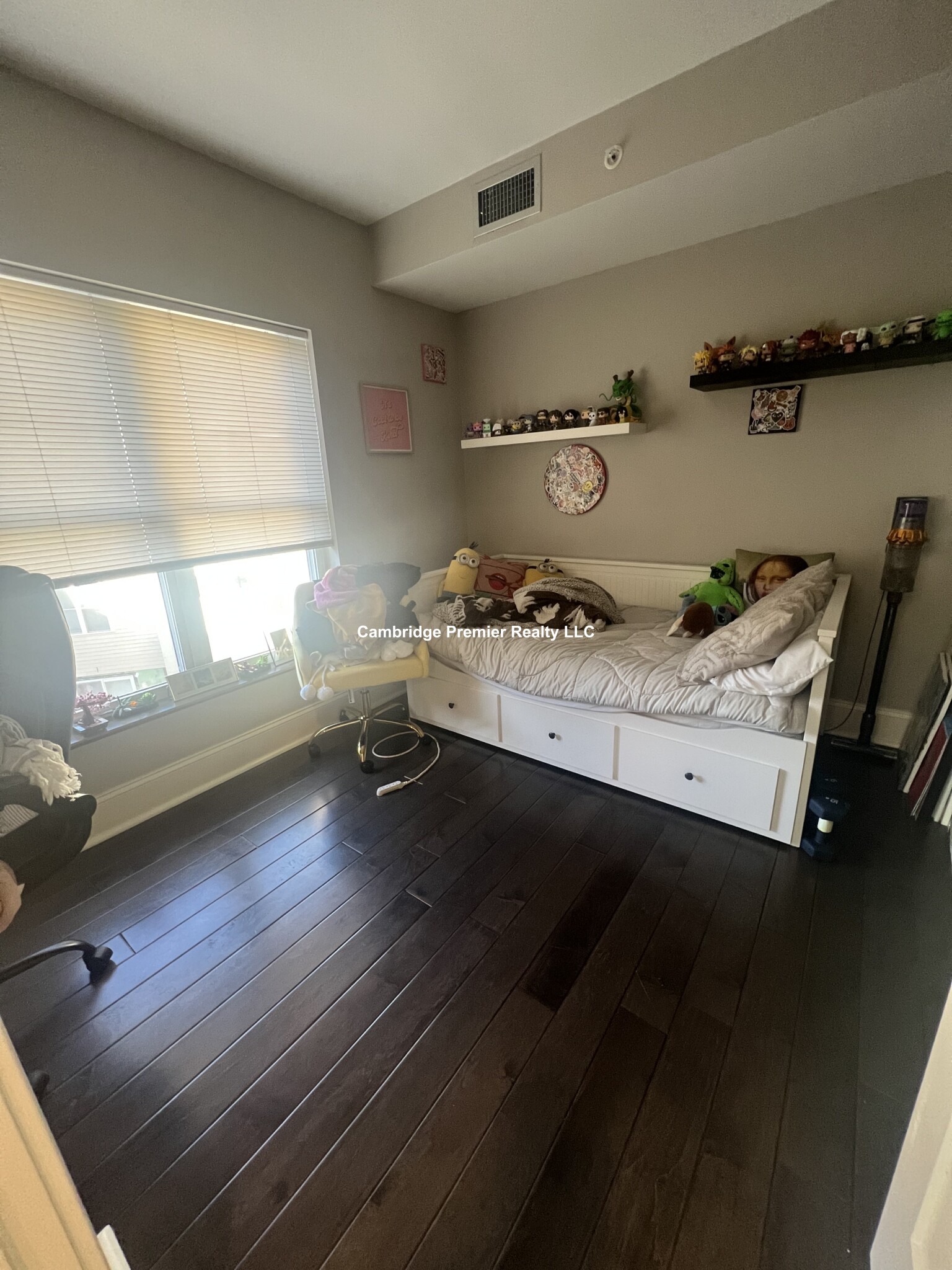 60 Howard St, Watertown Square