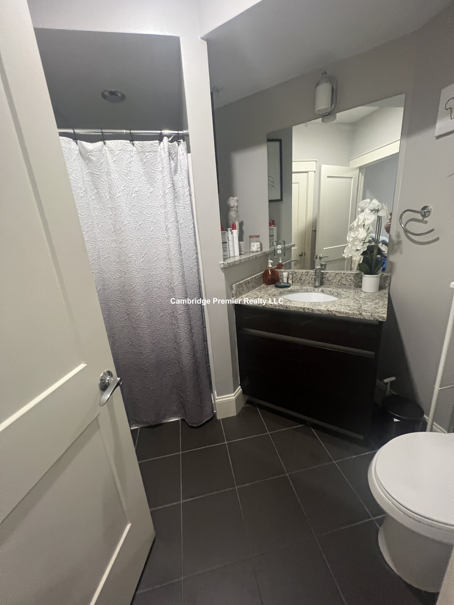 60 Howard St, Watertown Square