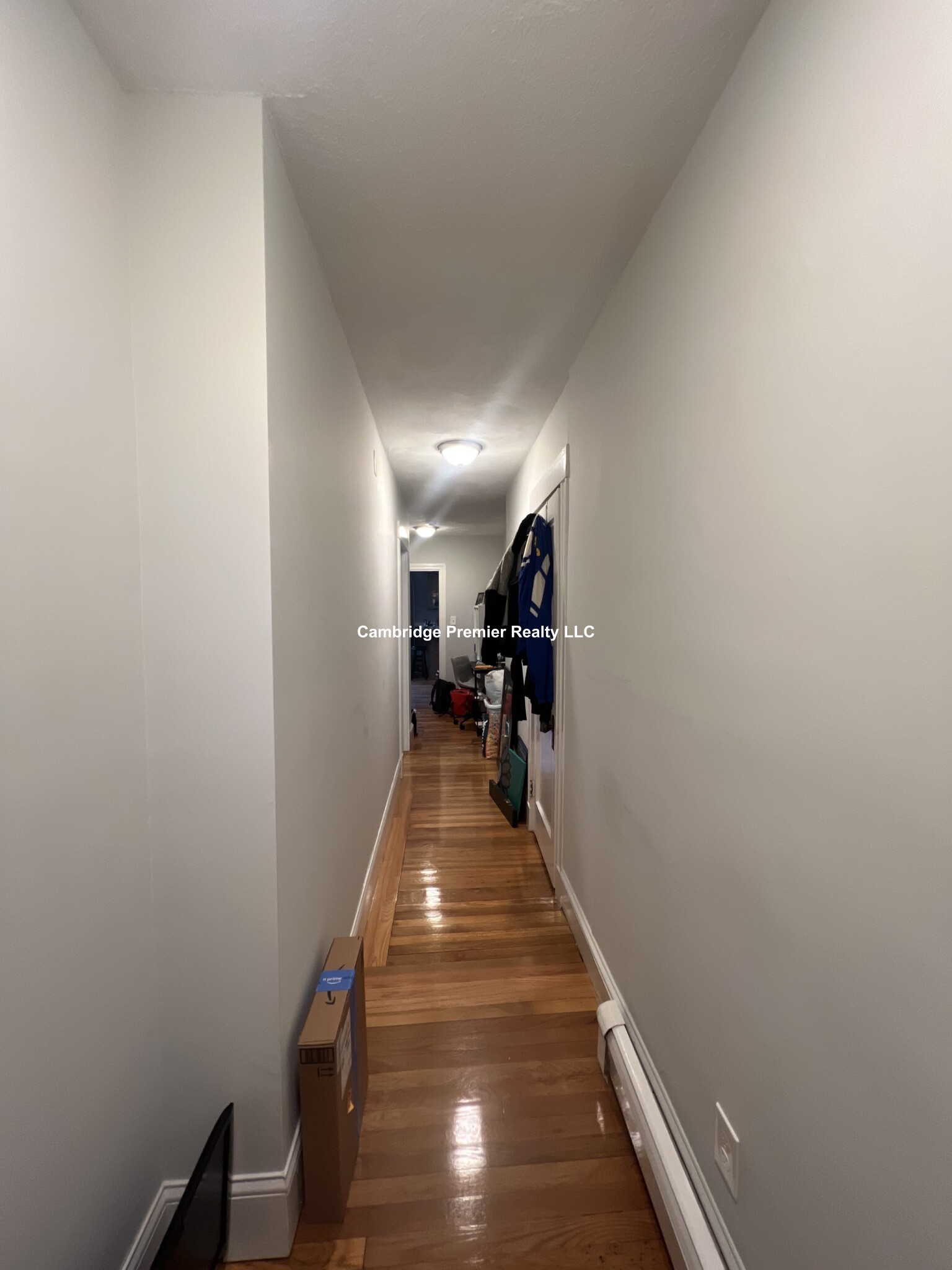 382 Beale, Wollaston