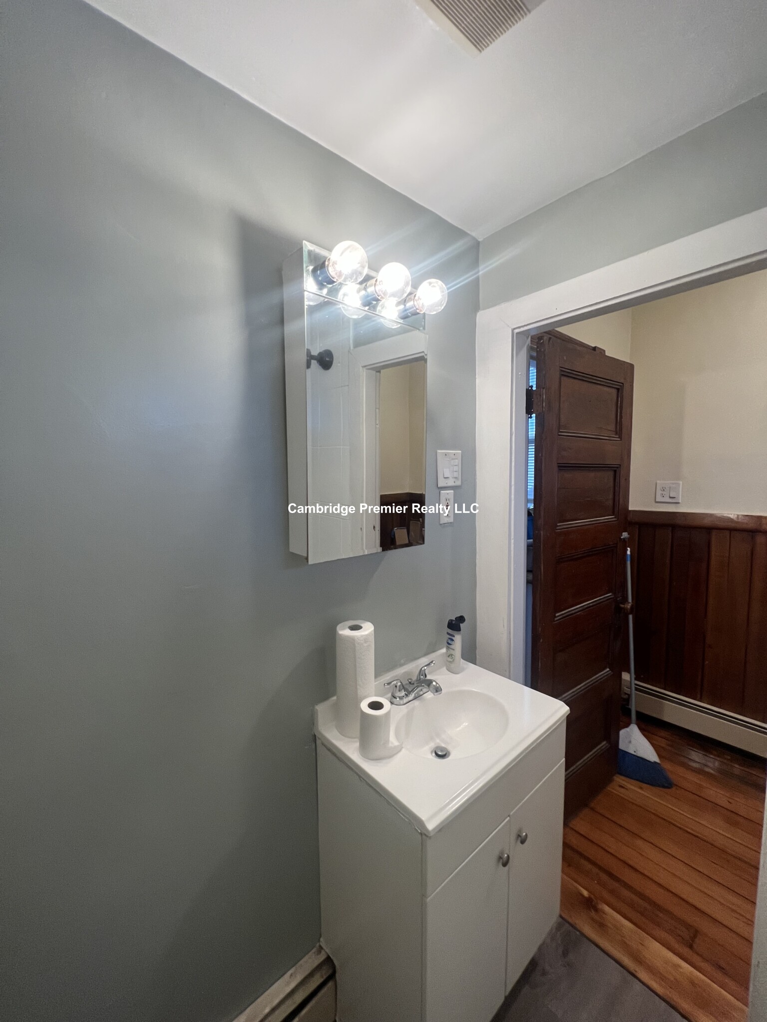 18 Gilmore St, Everett