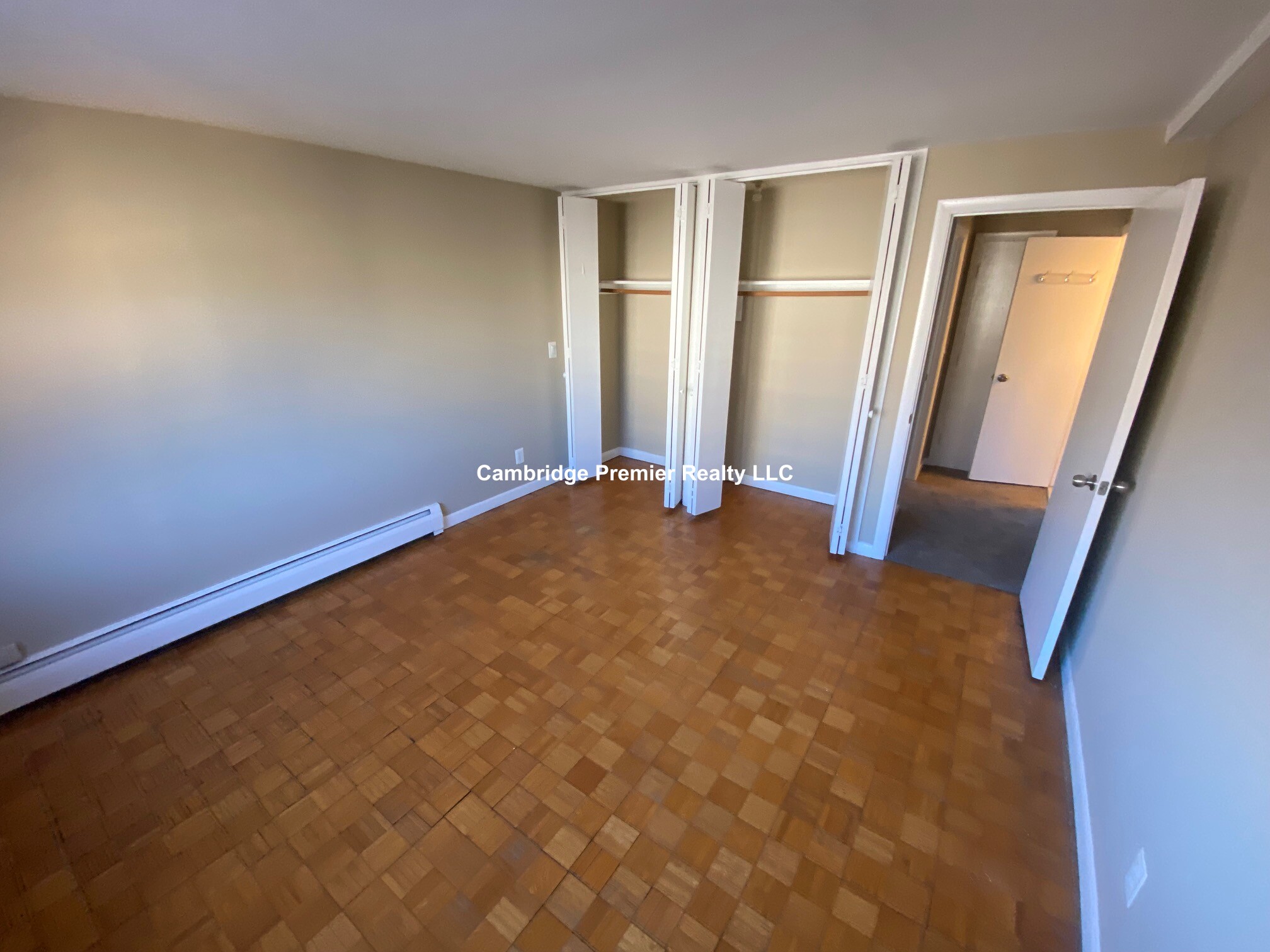 375 Harvard St, Harvard Square