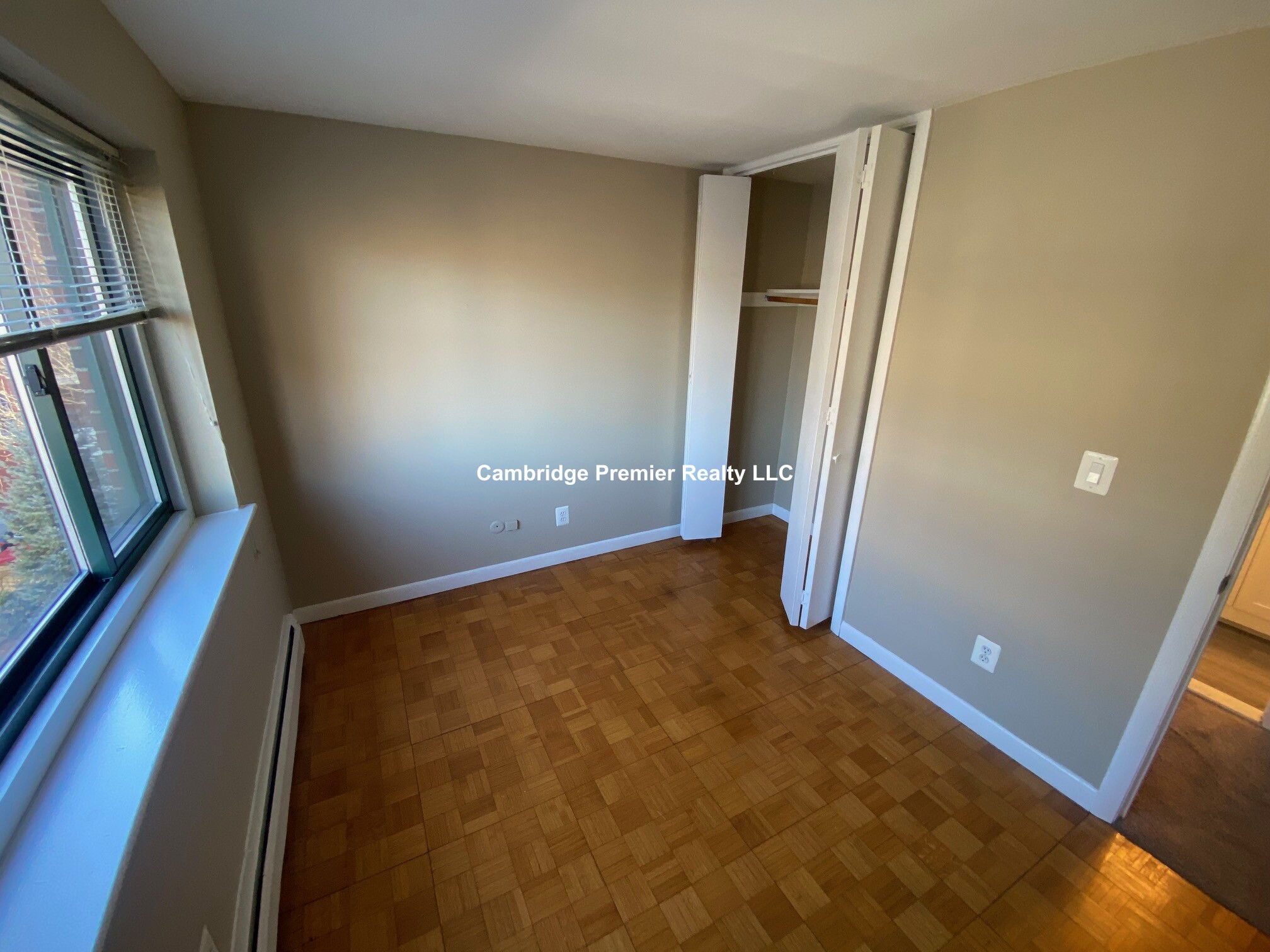 375 Harvard St, Harvard Square