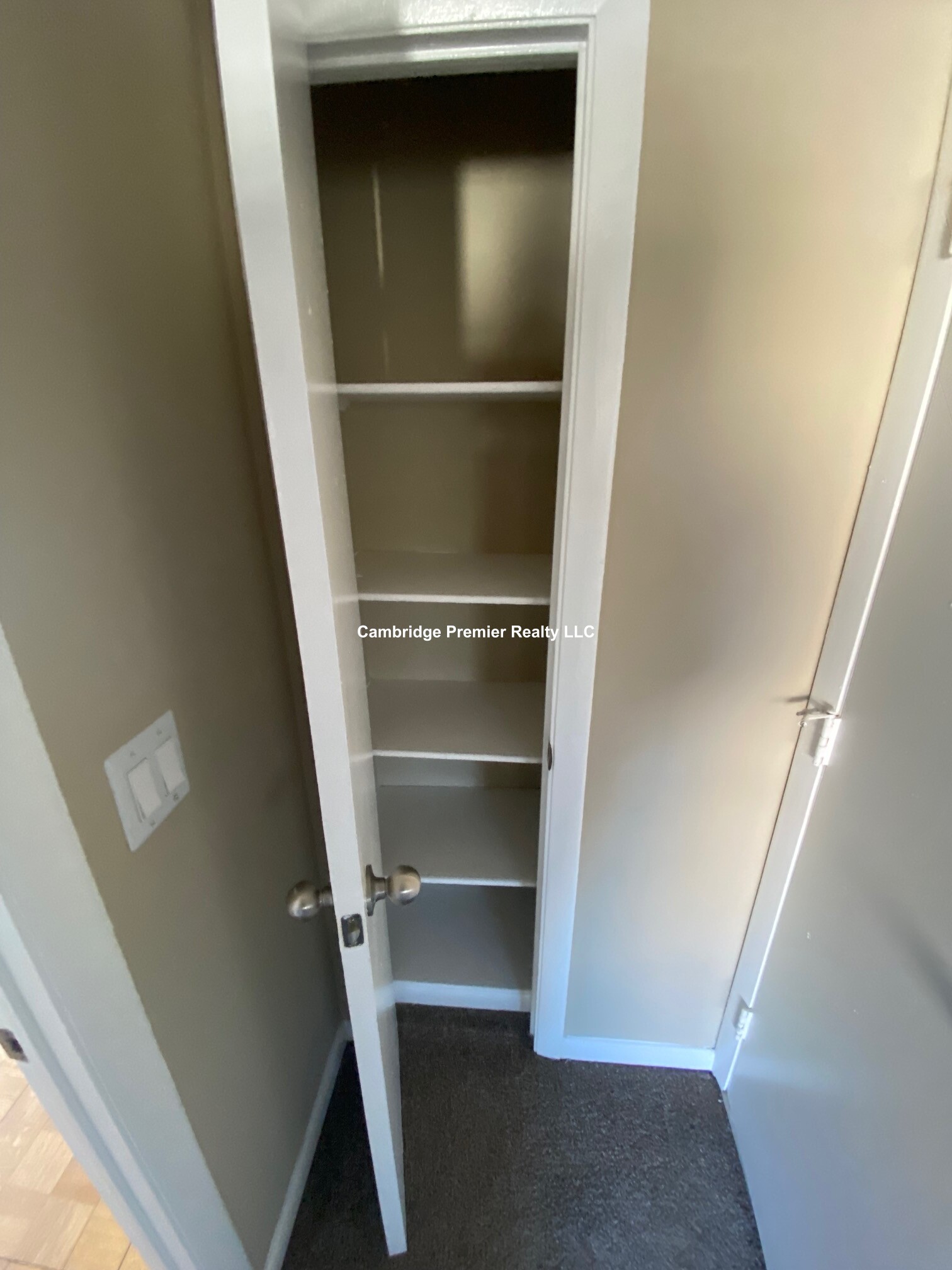 375 Harvard St, Harvard Square