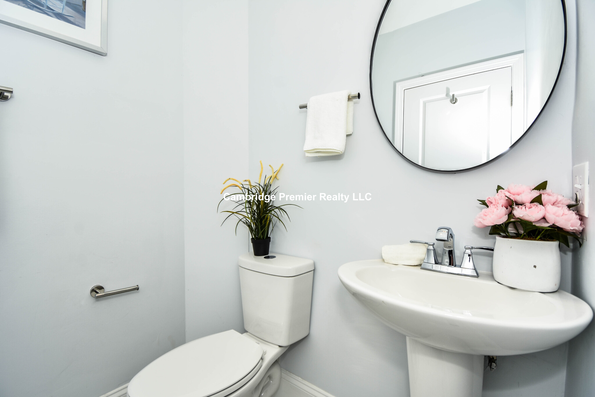 27 Wood St, Neighborhood Nine