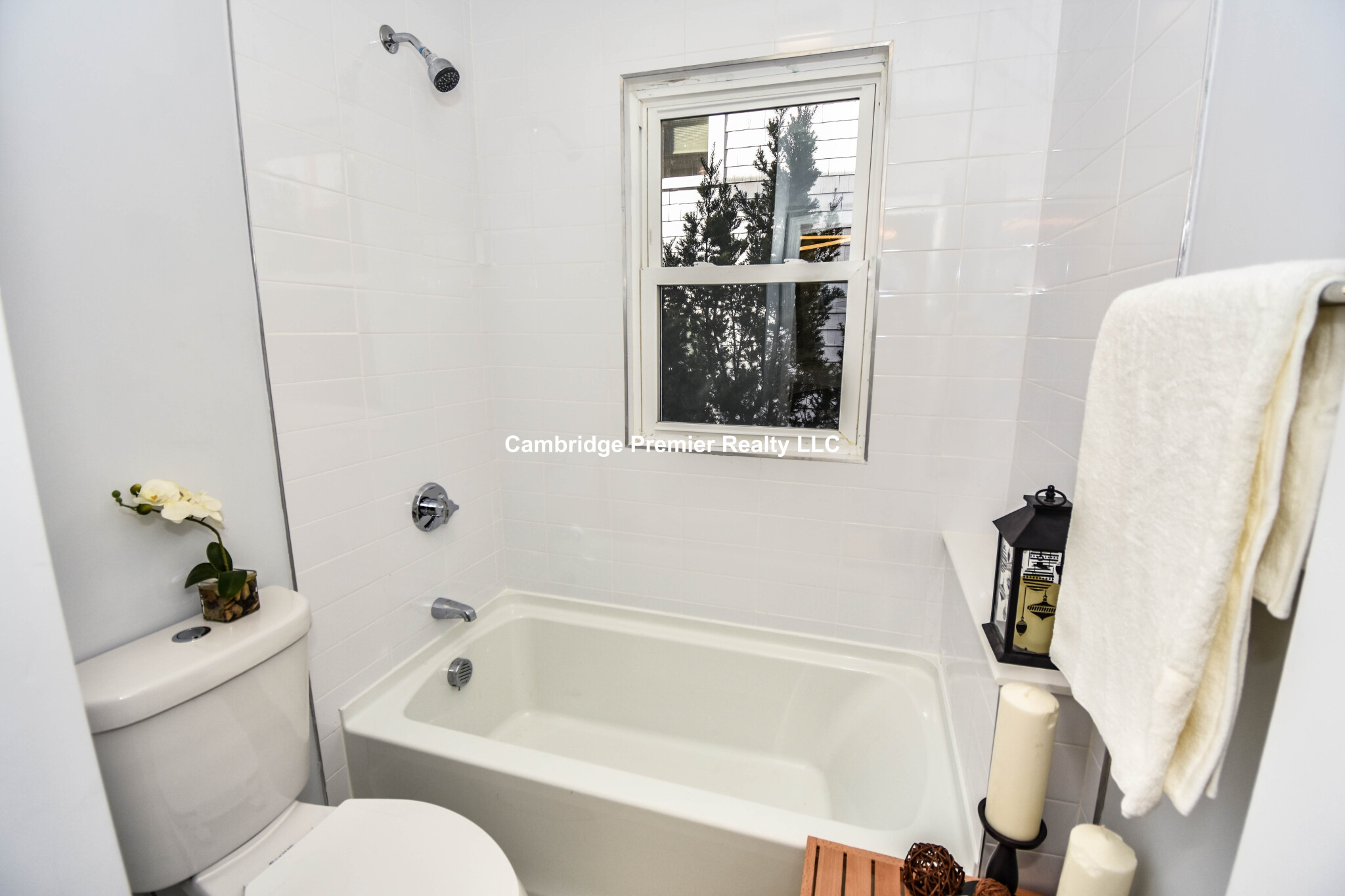 27 Wood St, Neighborhood Nine