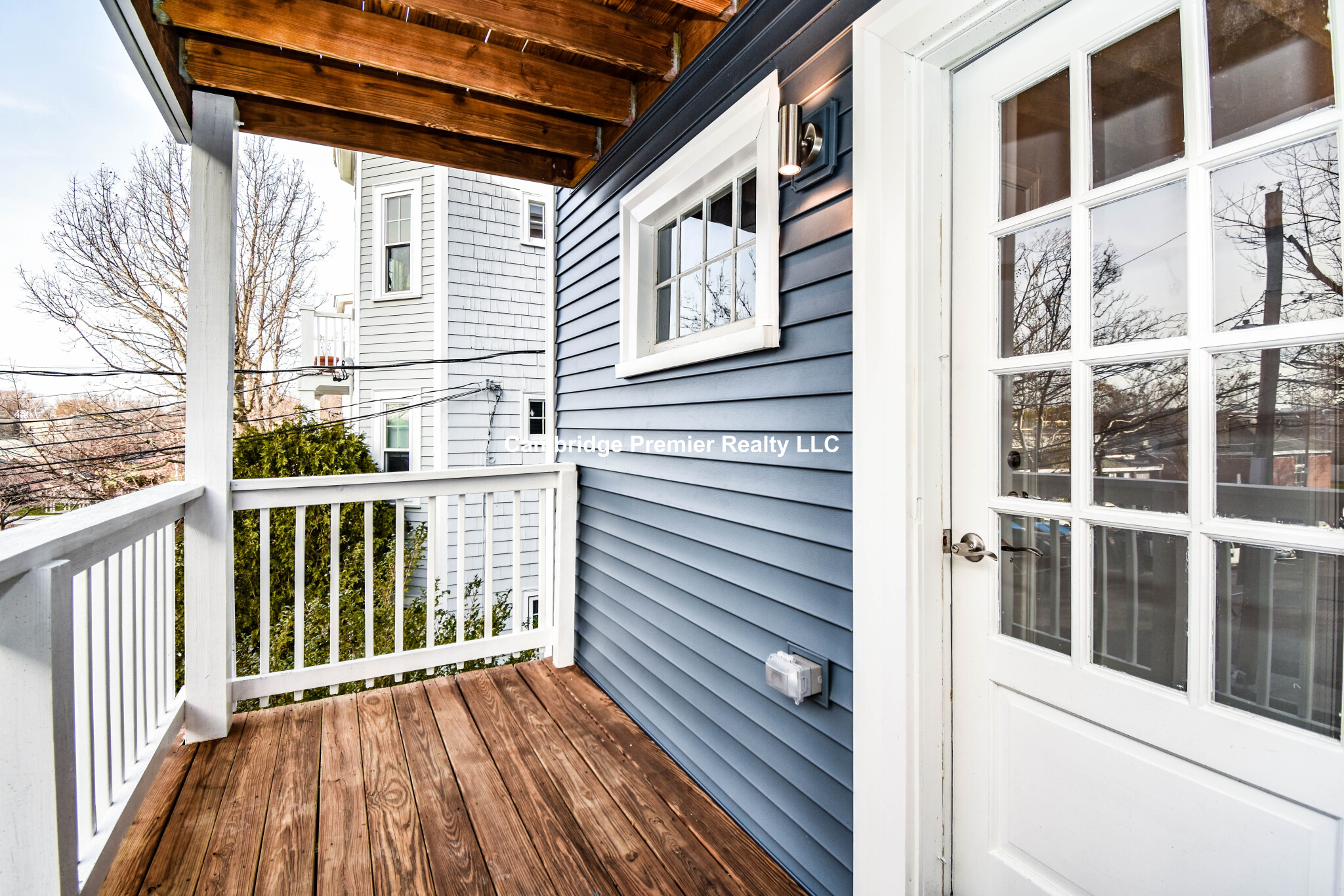 27 Wood St, Neighborhood Nine